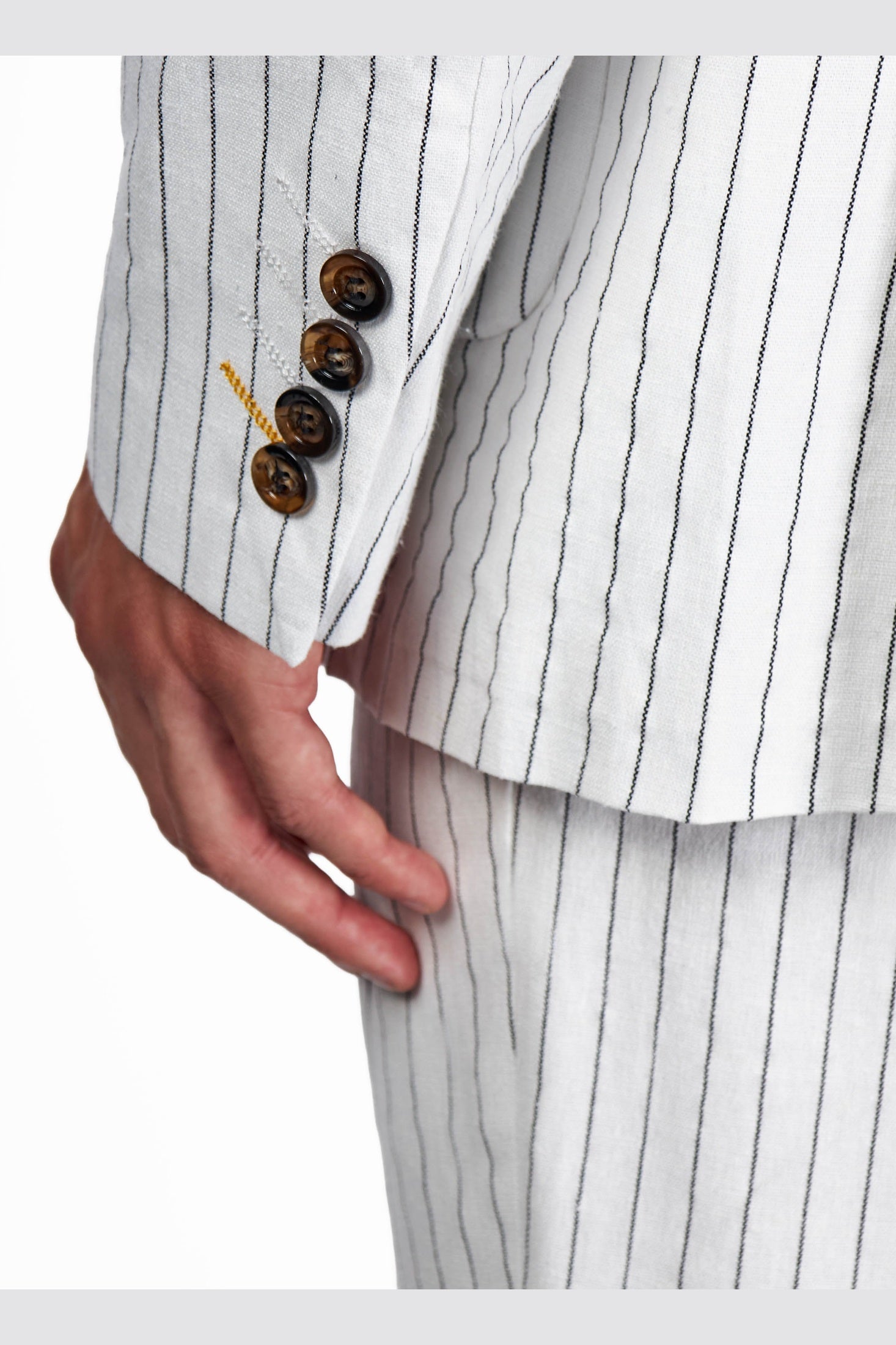LLOYD – White Pinstripe Pure Linen Jacket