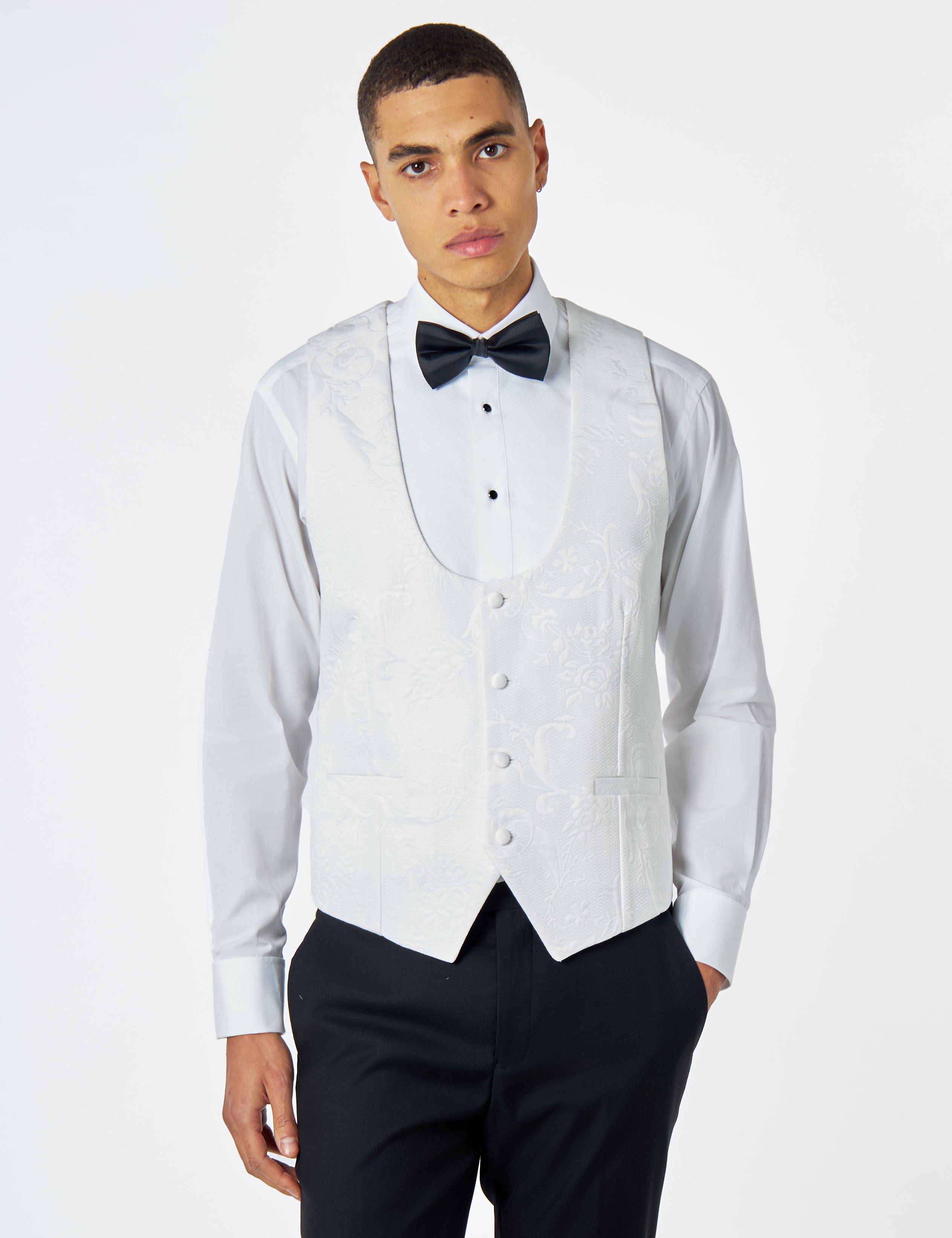 HENRY – WHITE 3 PIECE TUXEDO SUIT FLOCKED JACQUARD PRINT
