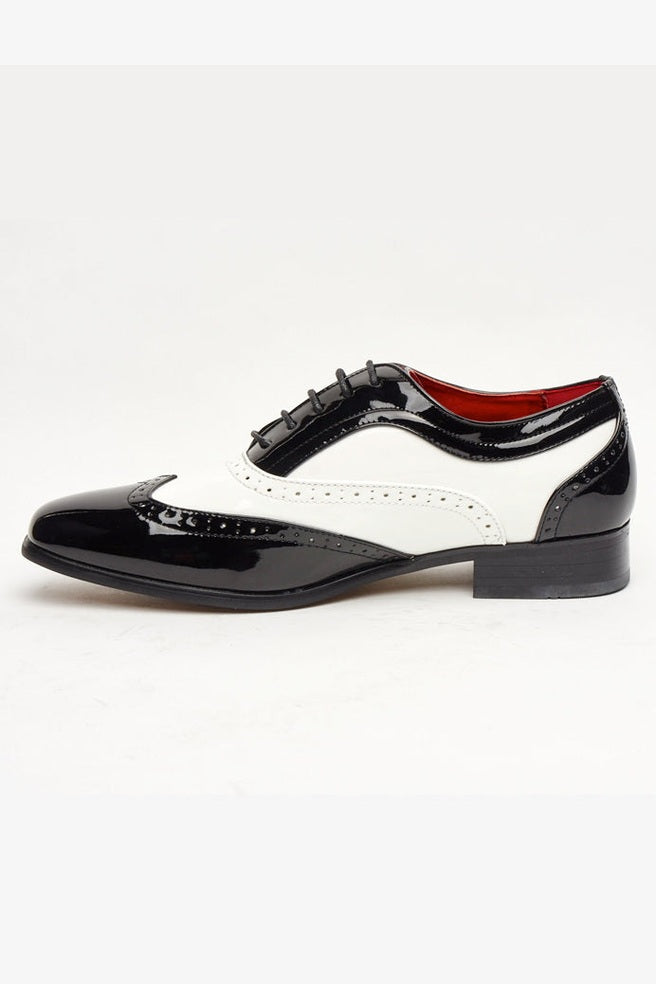 BLACK & WHITE SHINY GATSBY LACE UP BROGUES