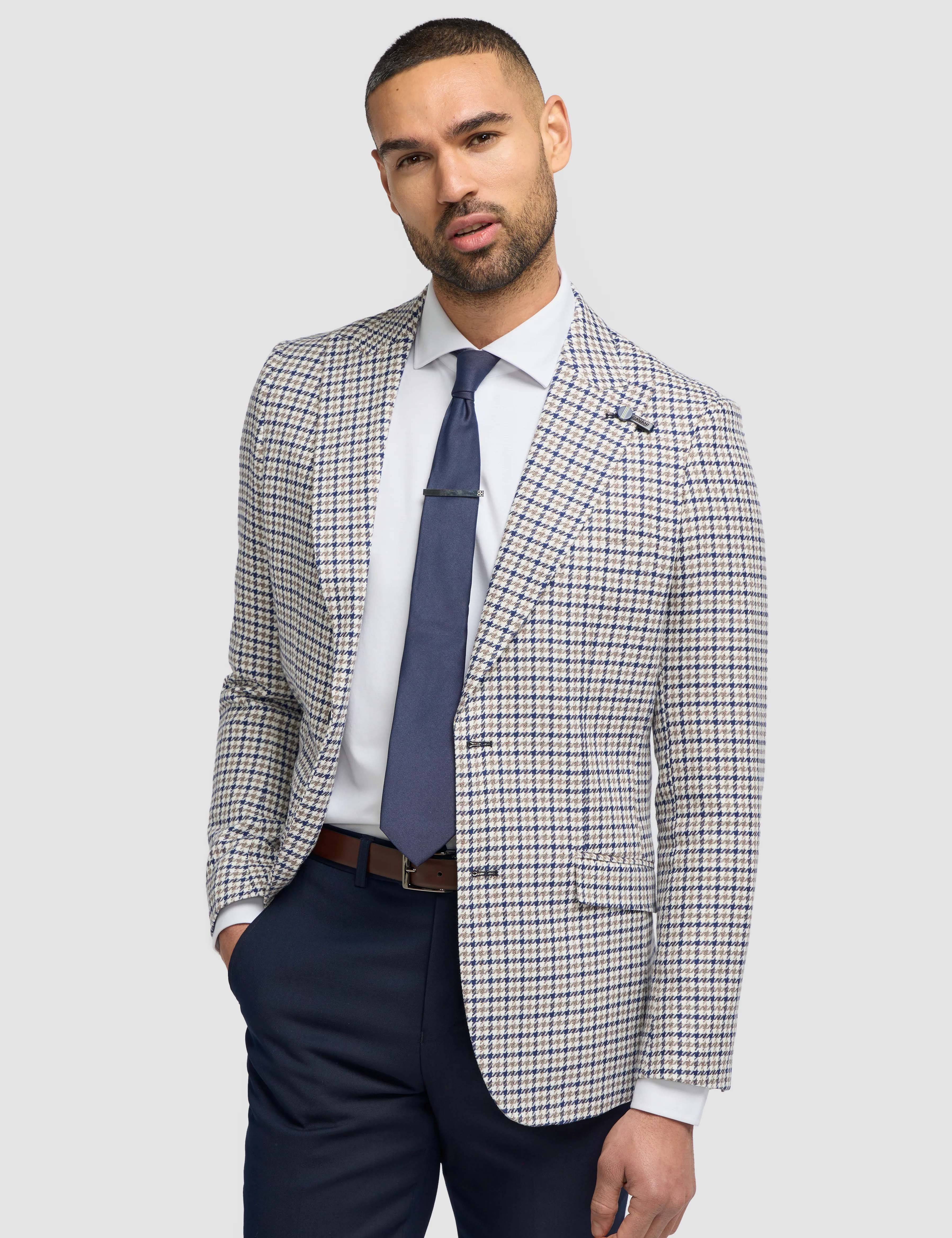 Cavani – Bartela Cotton Linen Houndstooth Jacket Beige