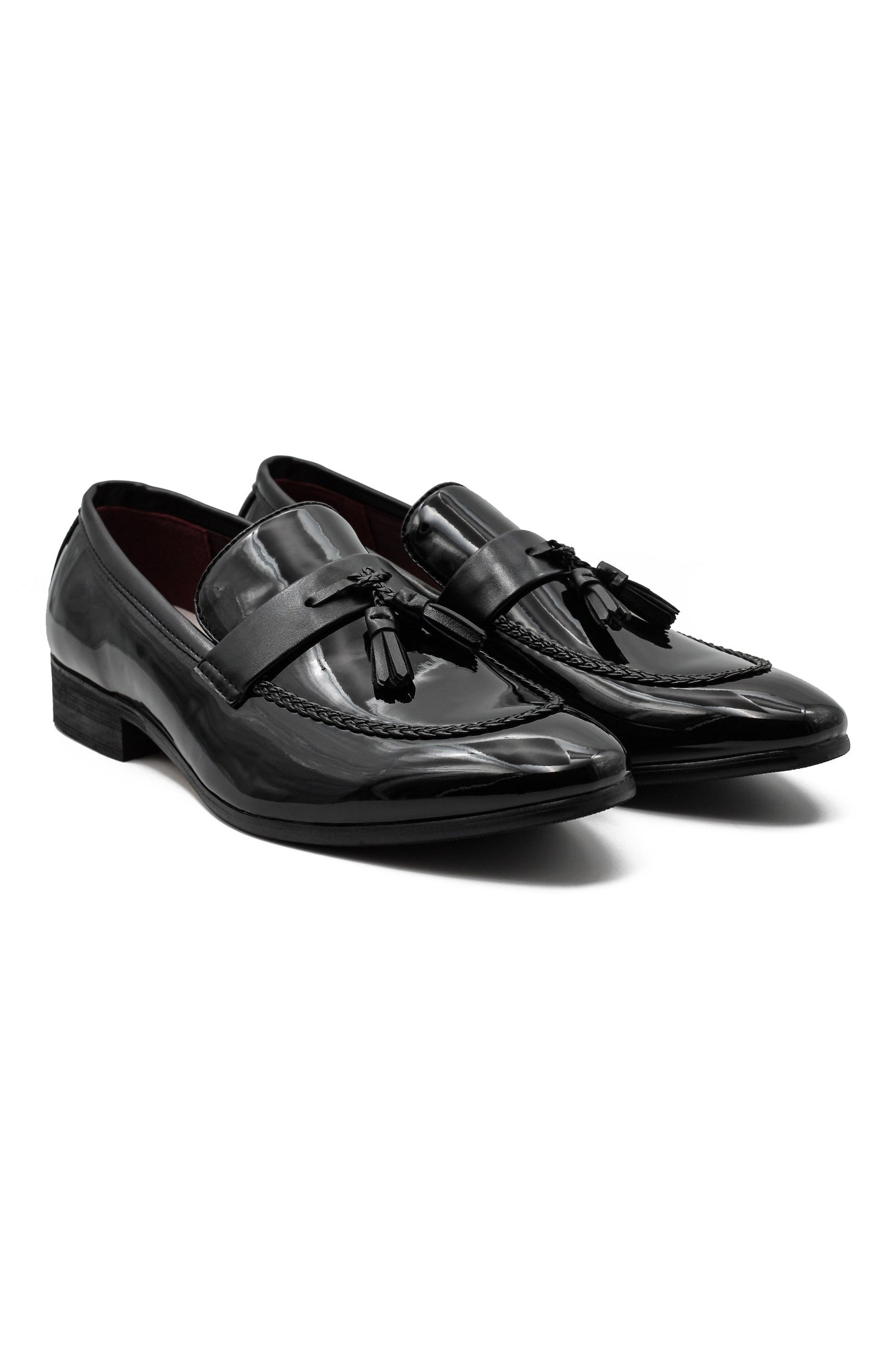 BLACK GLOSSY TASSEL LOAFERS