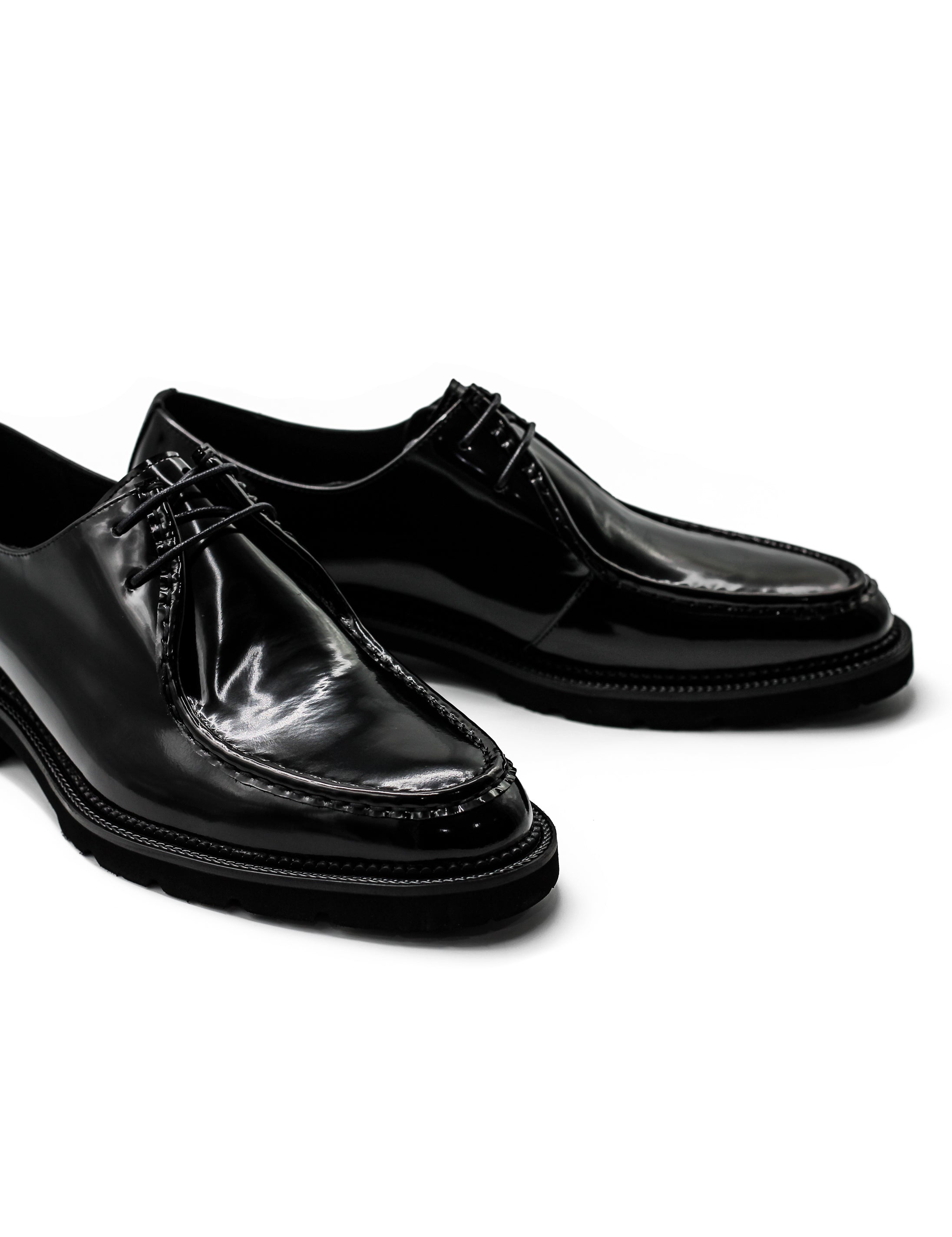 Mens Classic Derby Shoes in Black Patent Leather