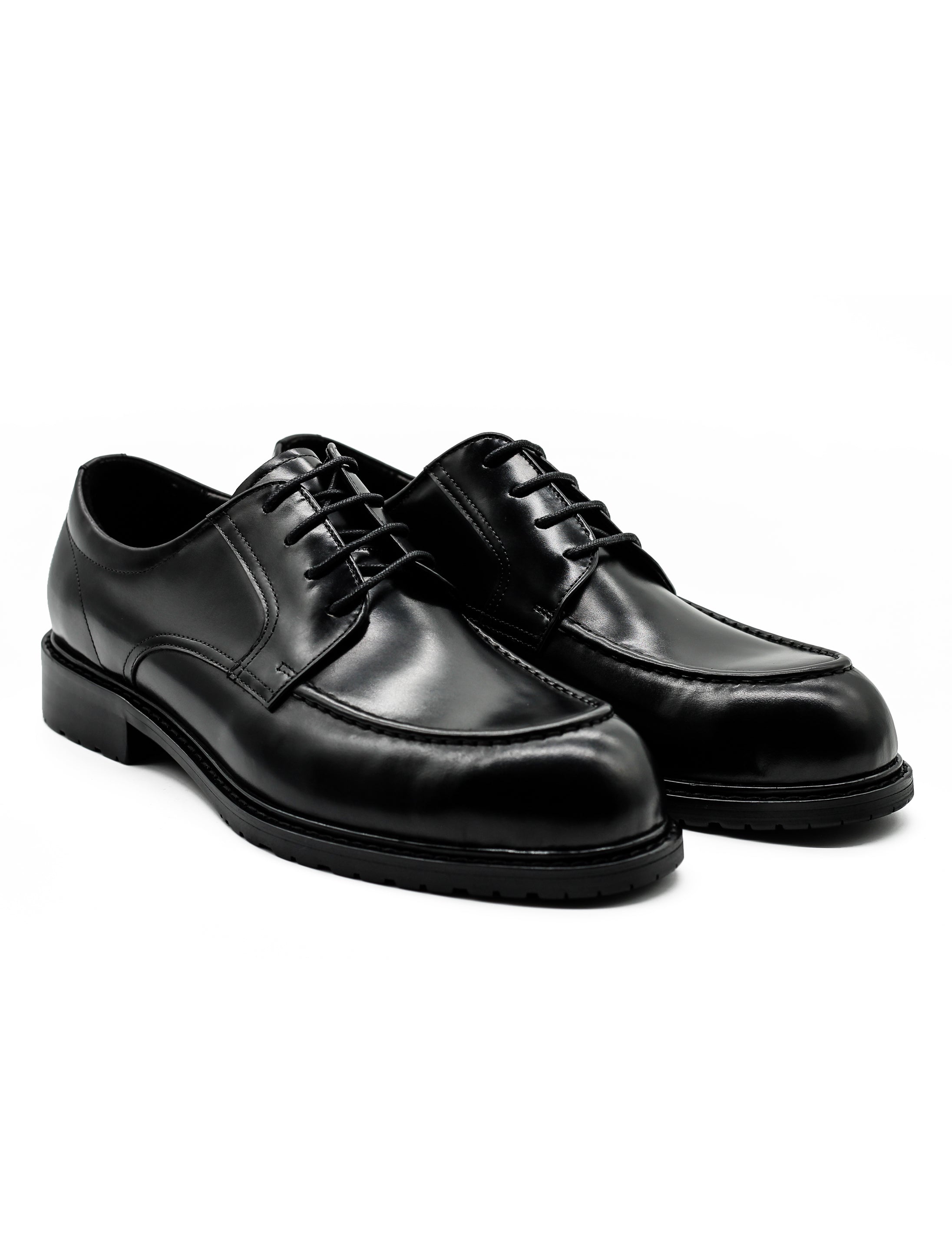 Mens Black Leather Derby Shoes with Cleat Outsole