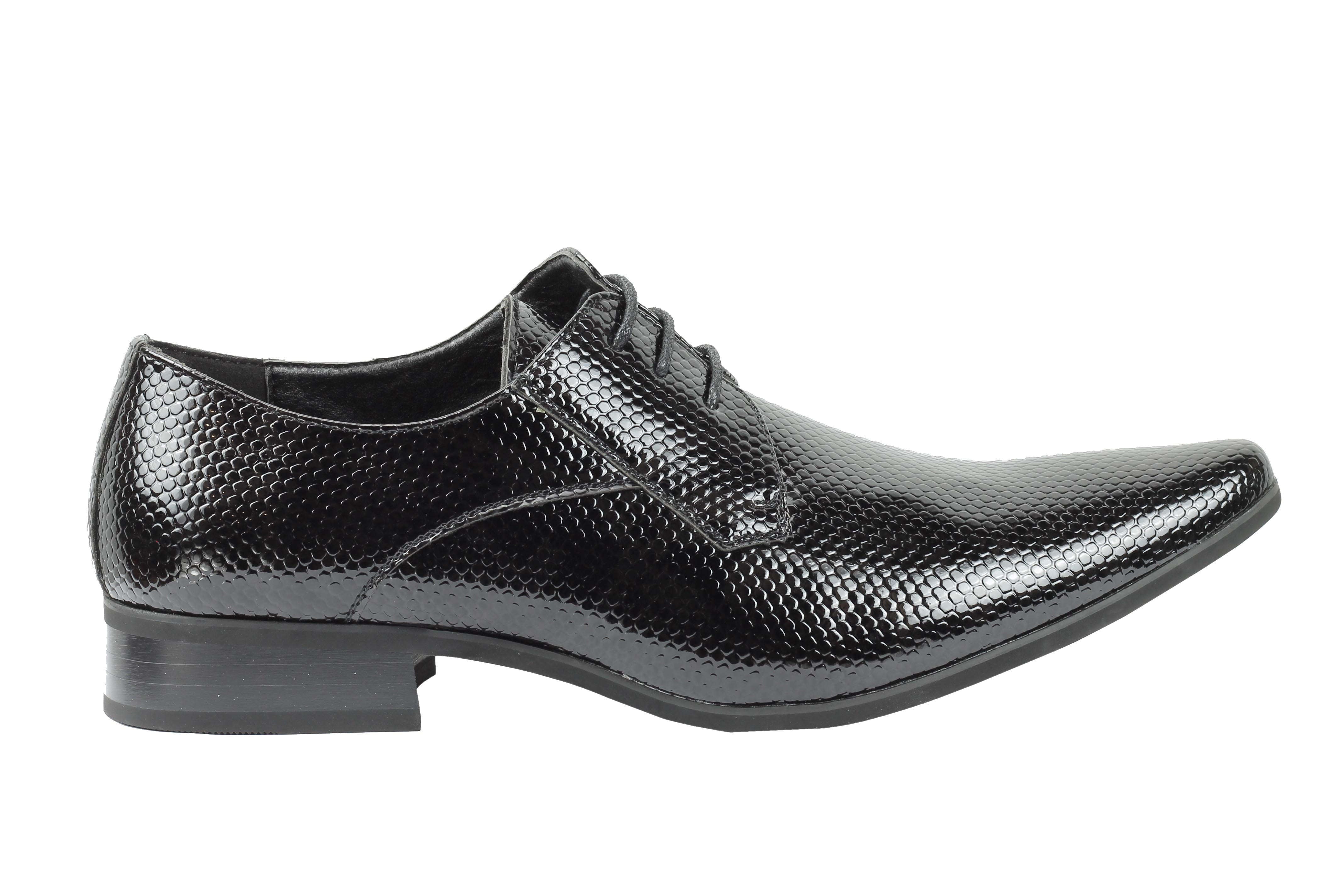 SHINY FAUX LEATHER SHOES