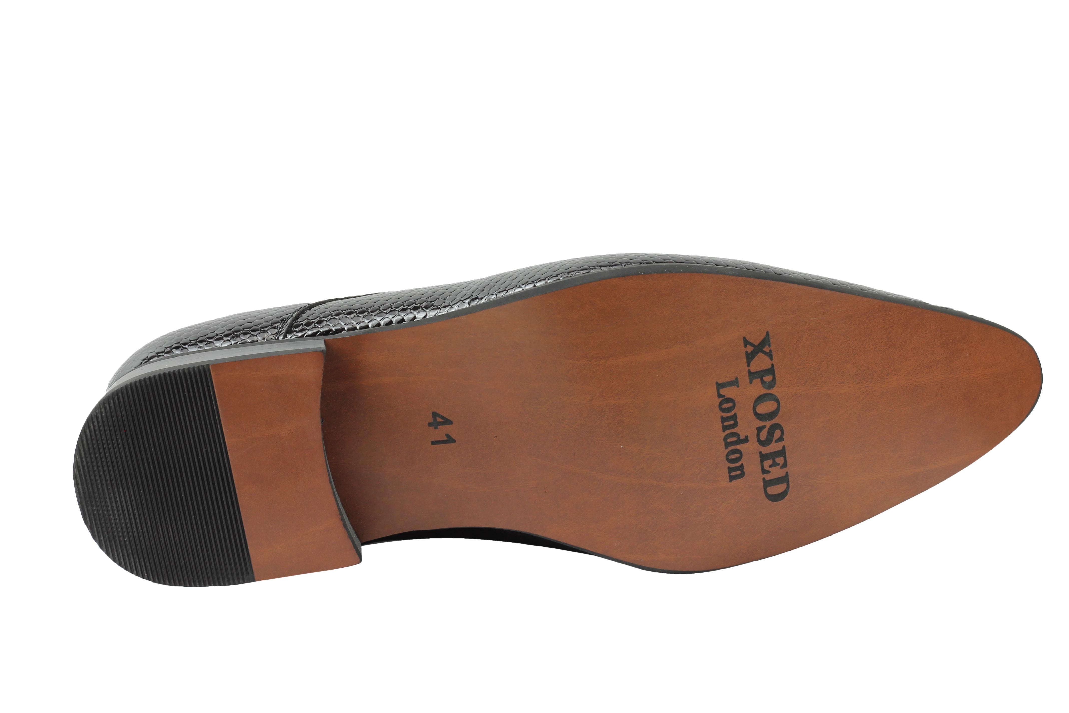 SHINY FAUX LEATHER SHOES