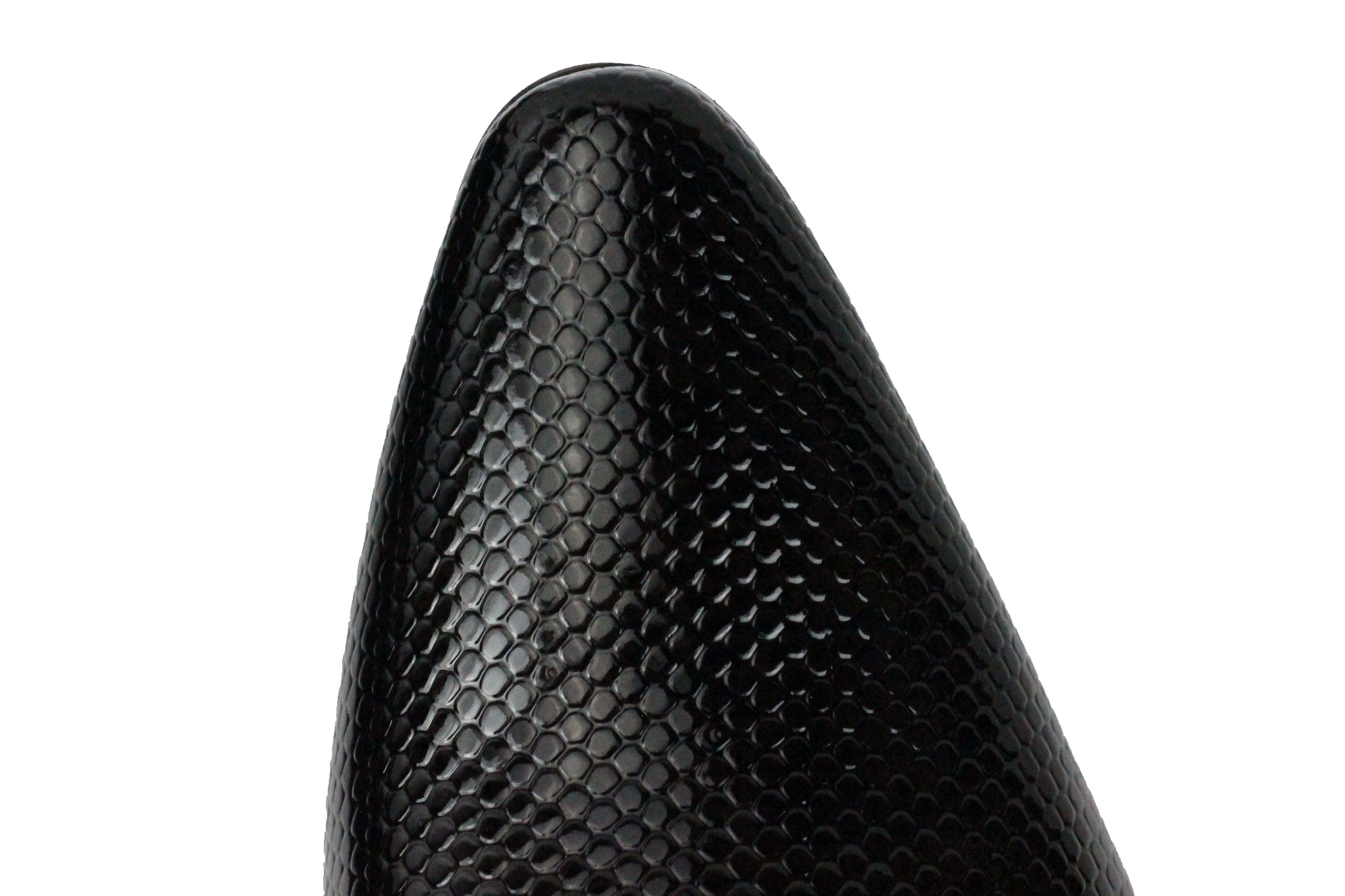 SHINY FAUX LEATHER SHOES