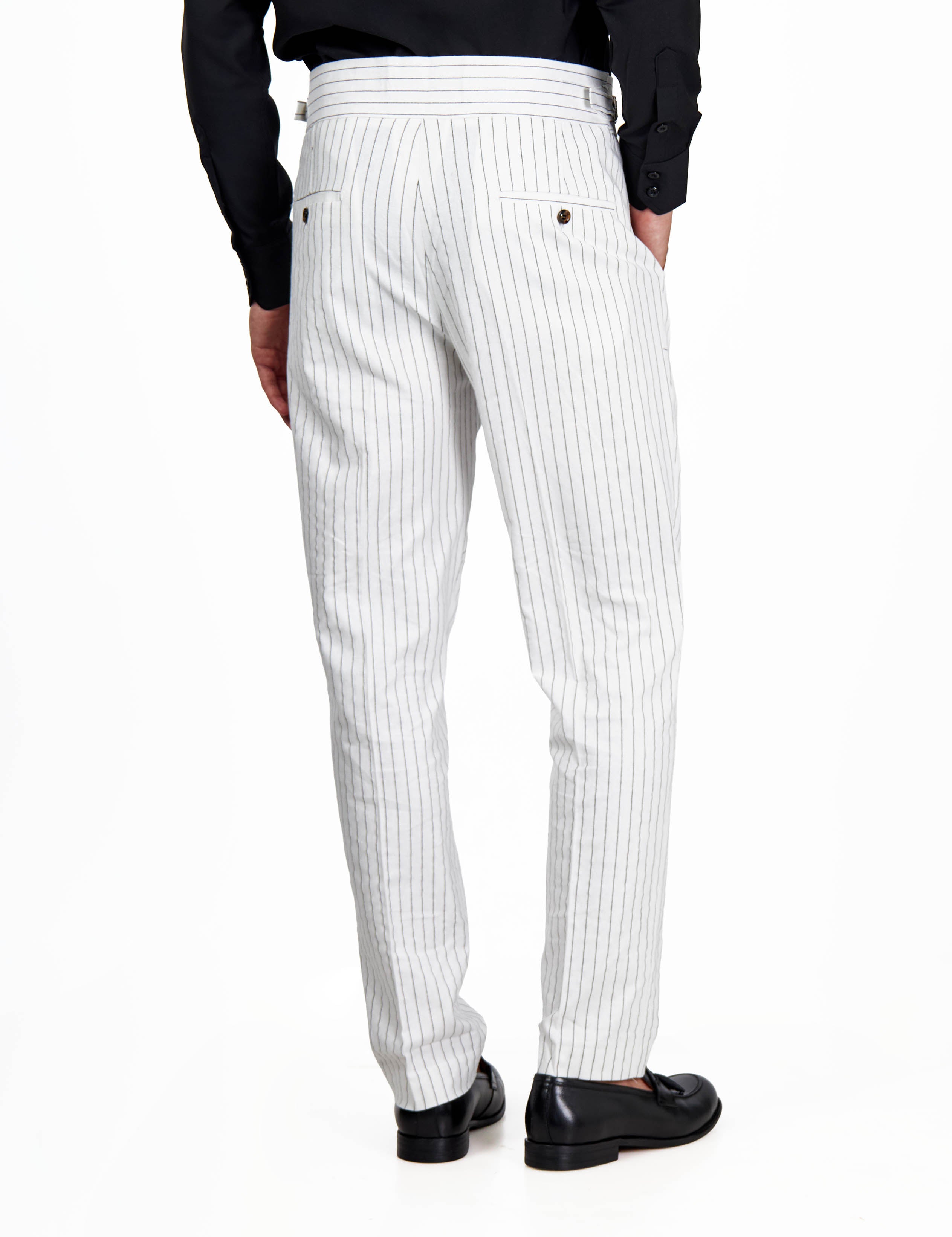 LLOYD – White Double Breasted Pinstripe Linen Suit