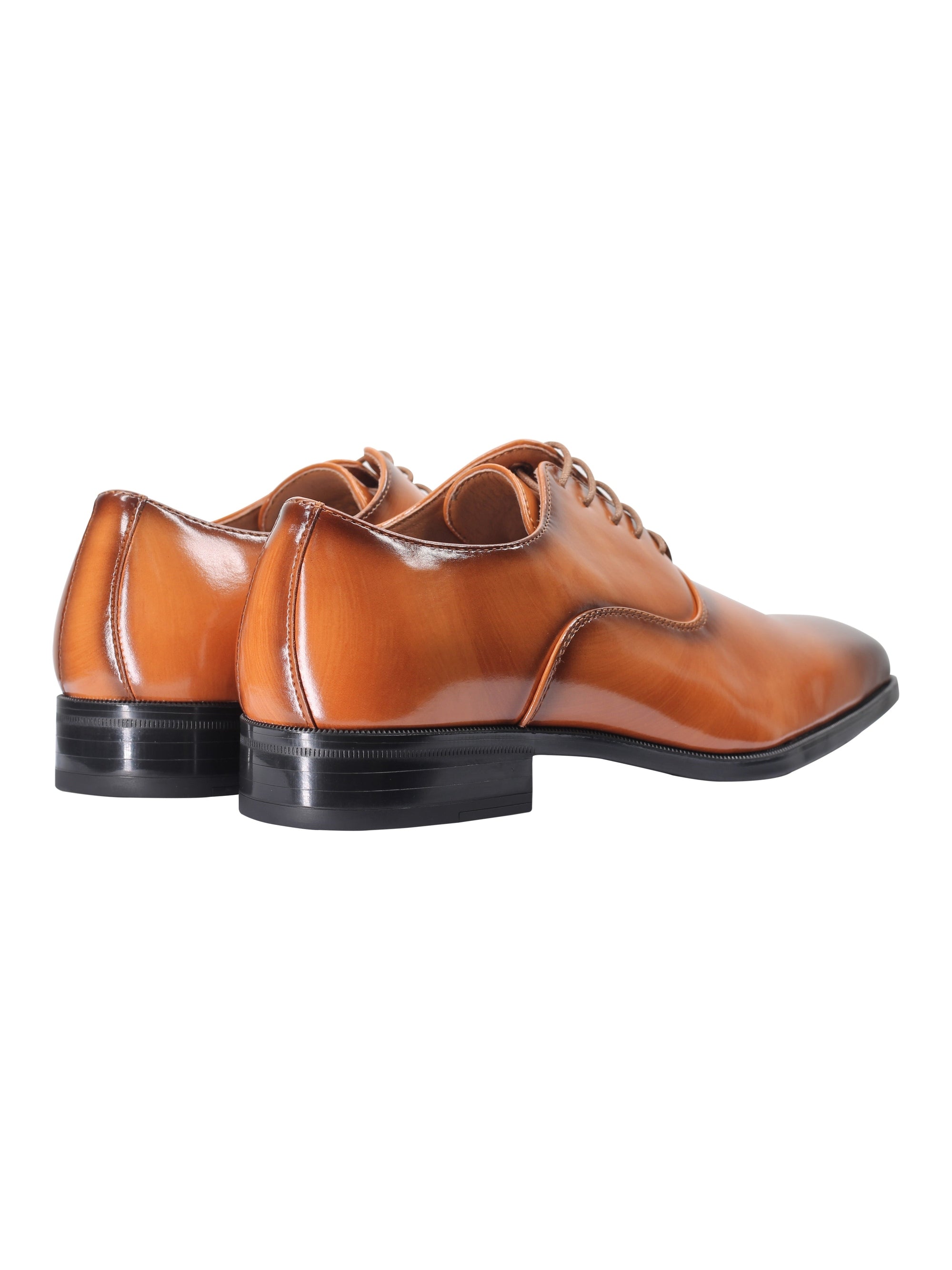 POLISHED OXFORD LACEUP SHOES