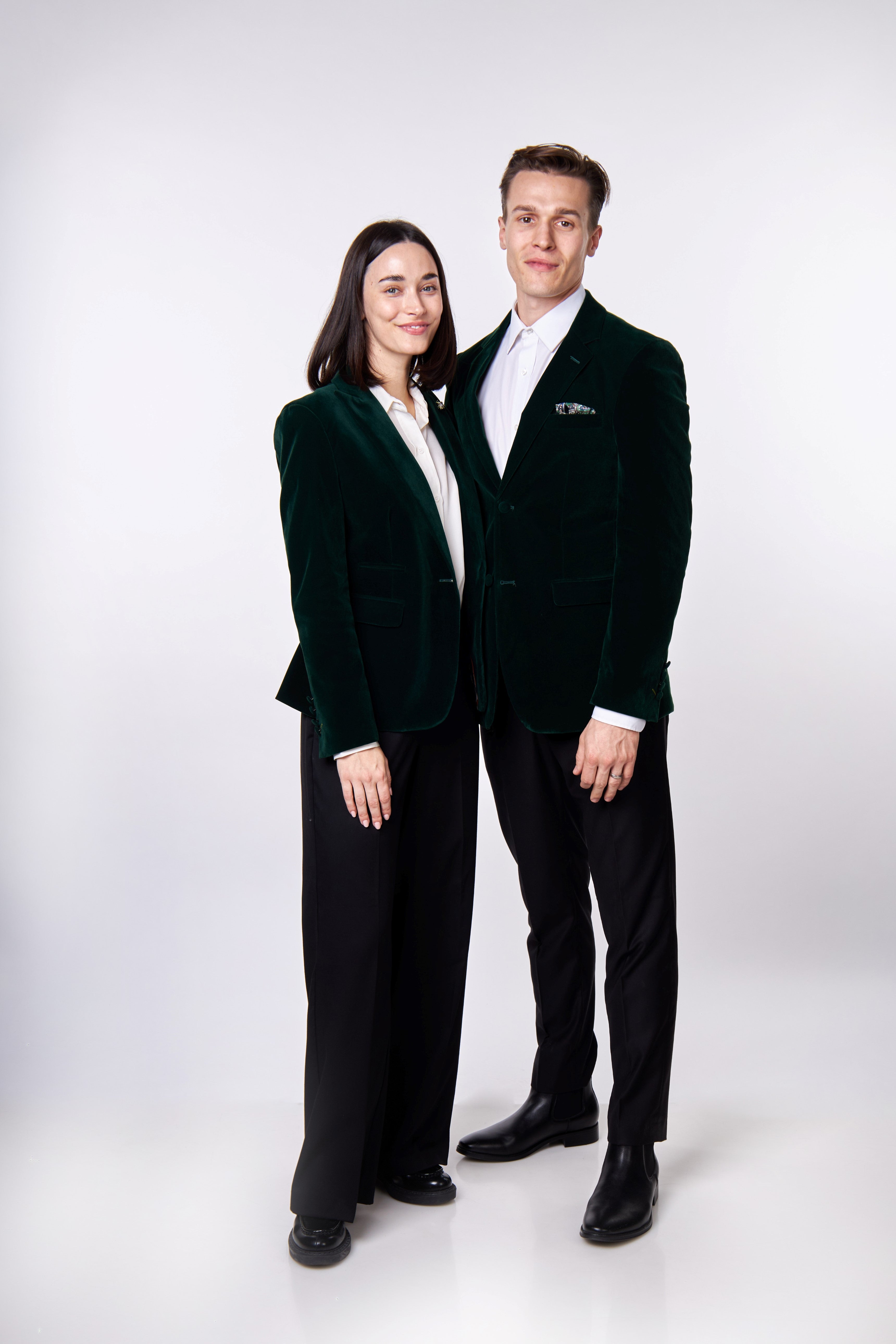 MATCHING FAMILY VELVET BLAZER IN GREEN