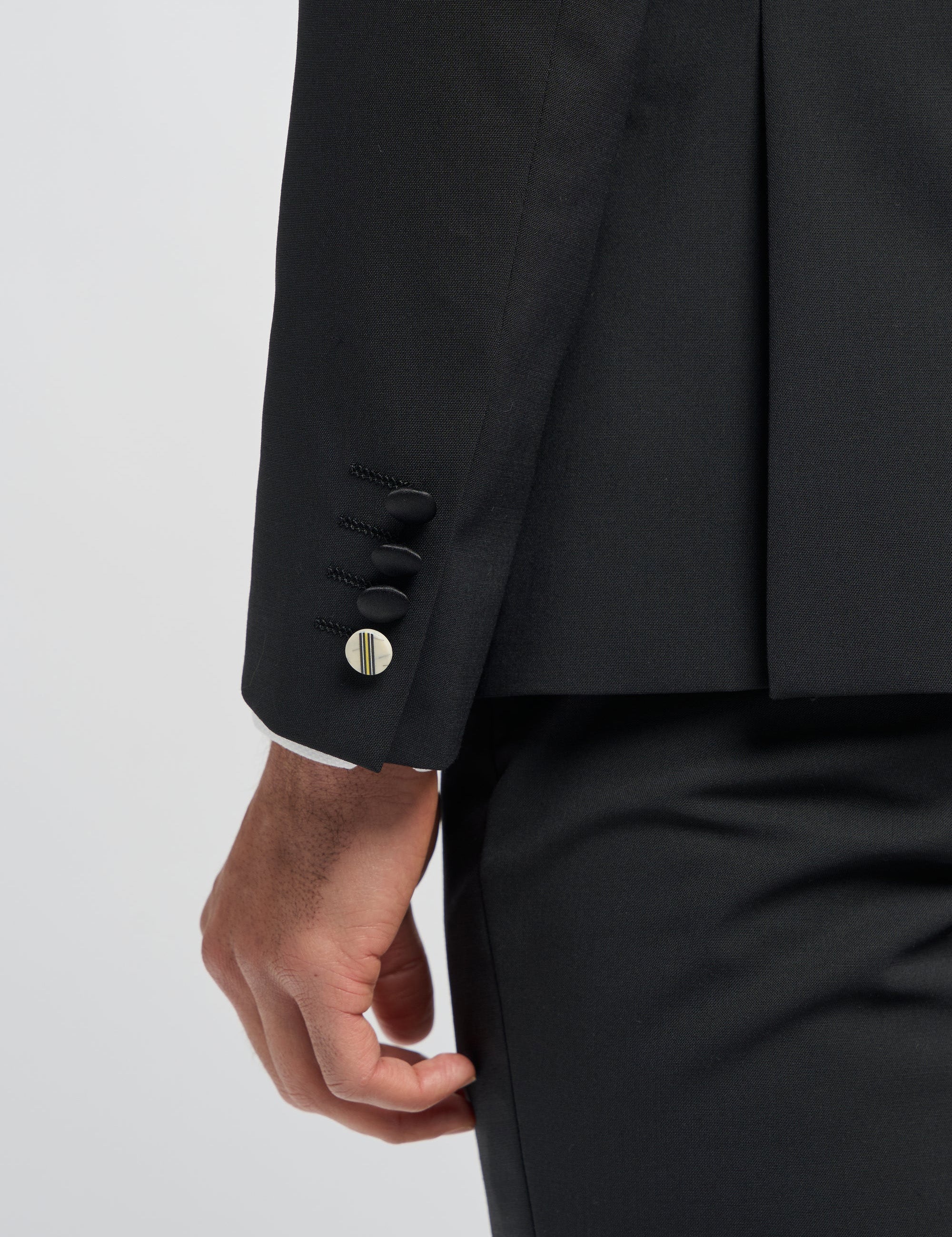 ASPEN - DOUBLE BREASTED BLACK BLAZER