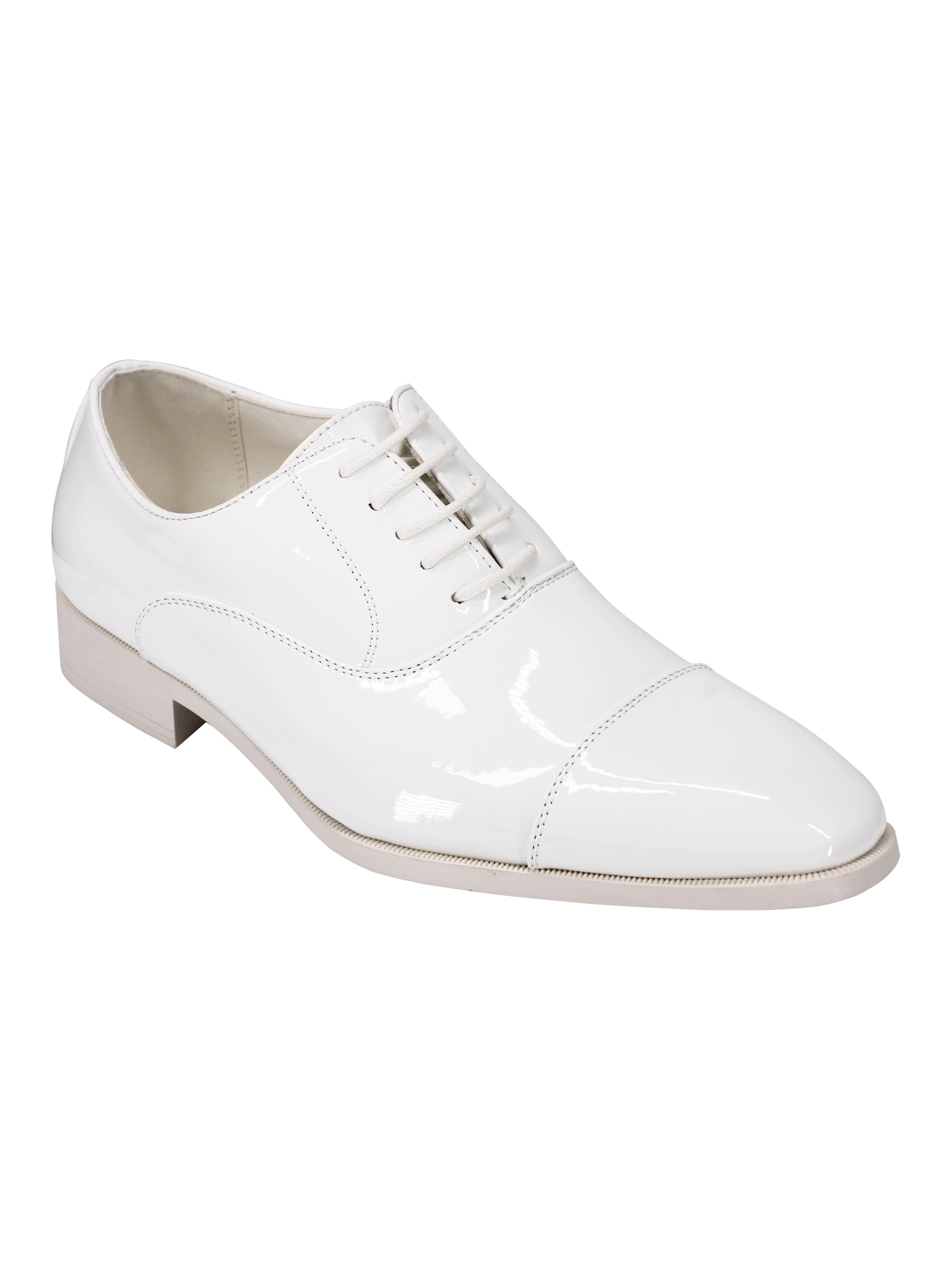 WHITE OXFORD LACEUP SHOES