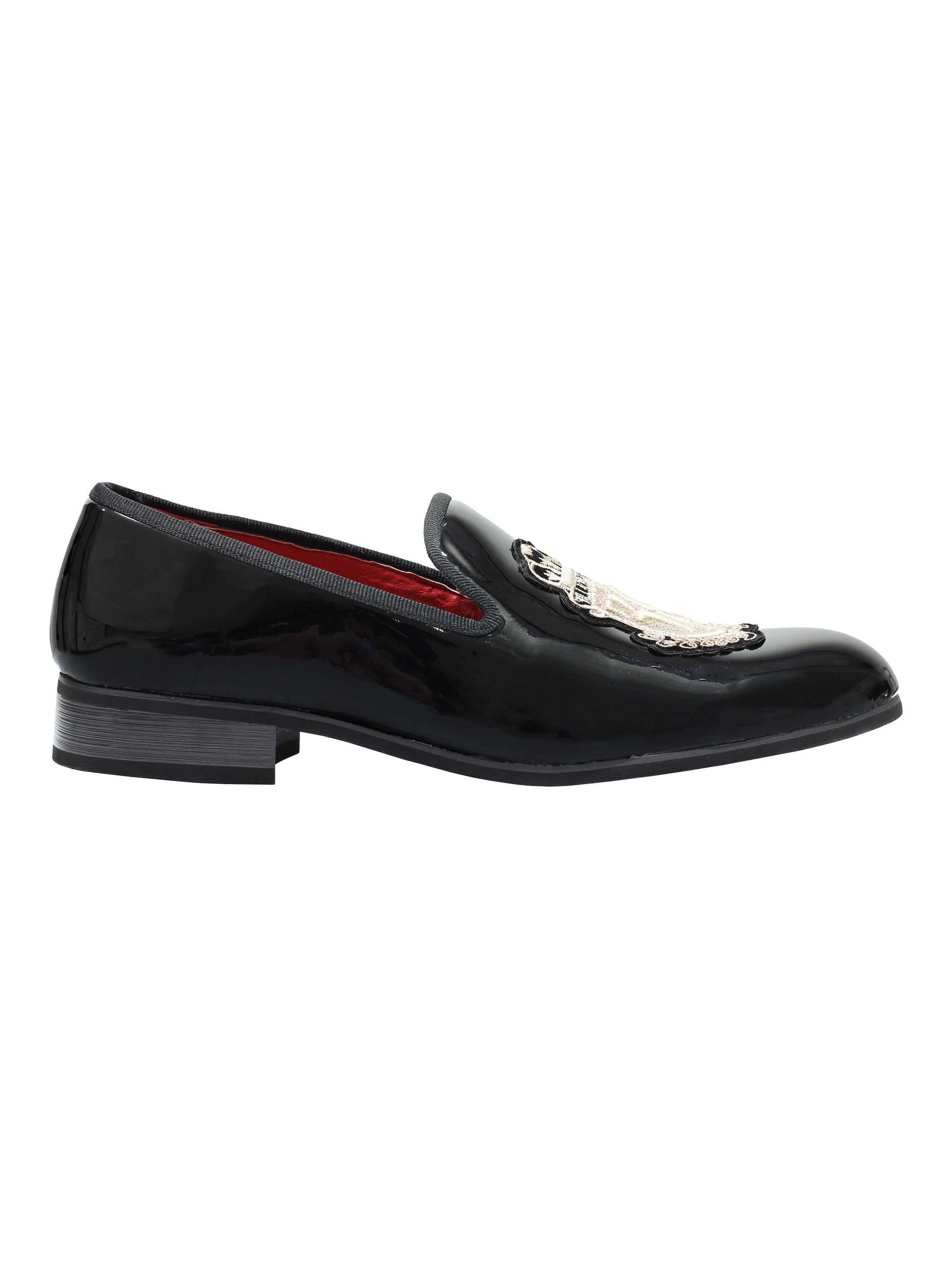 SHINY FAUX LEATHER GOLD CREST SHOES IN BLACK