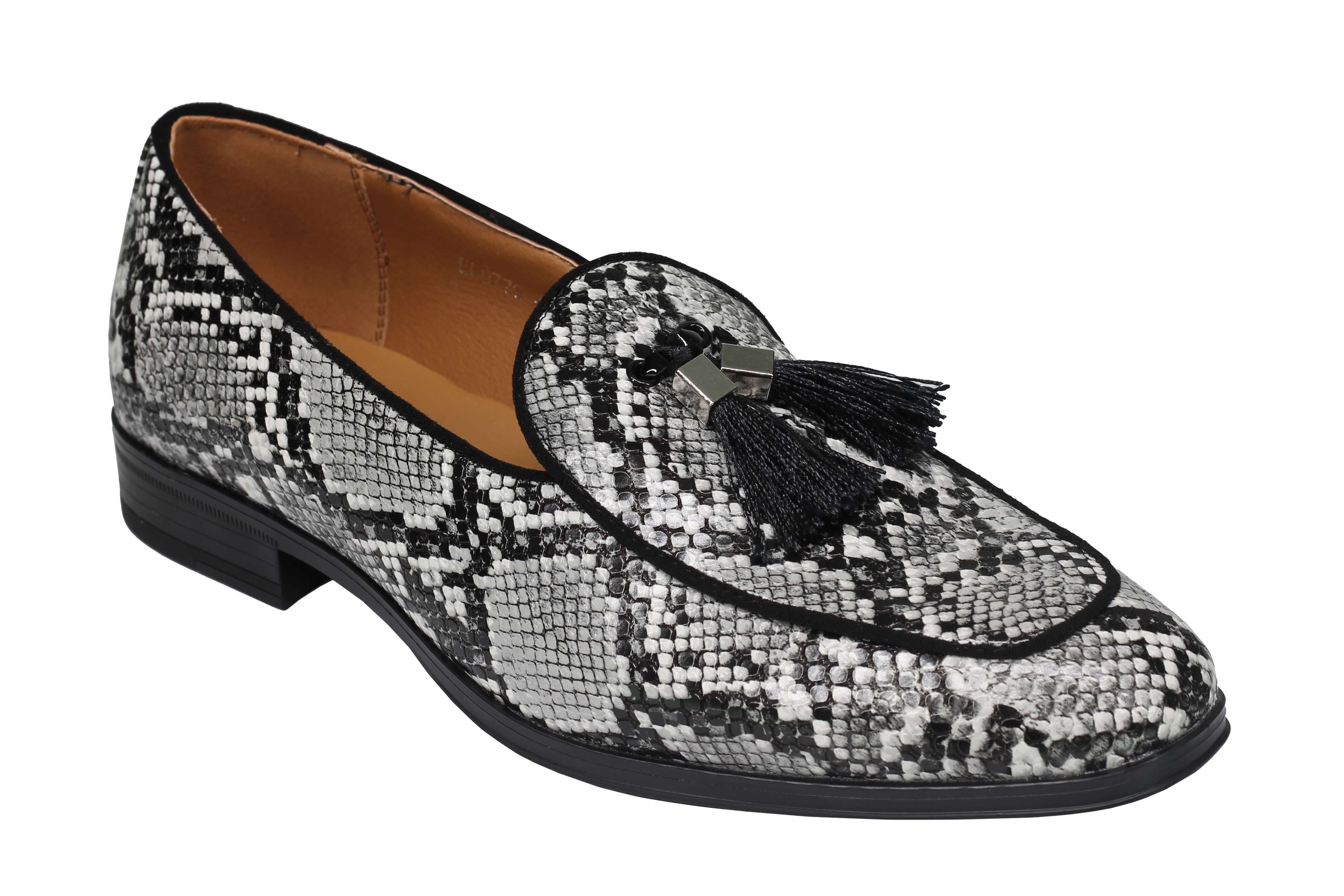 Printed Effect Tassel Loafers In Black White