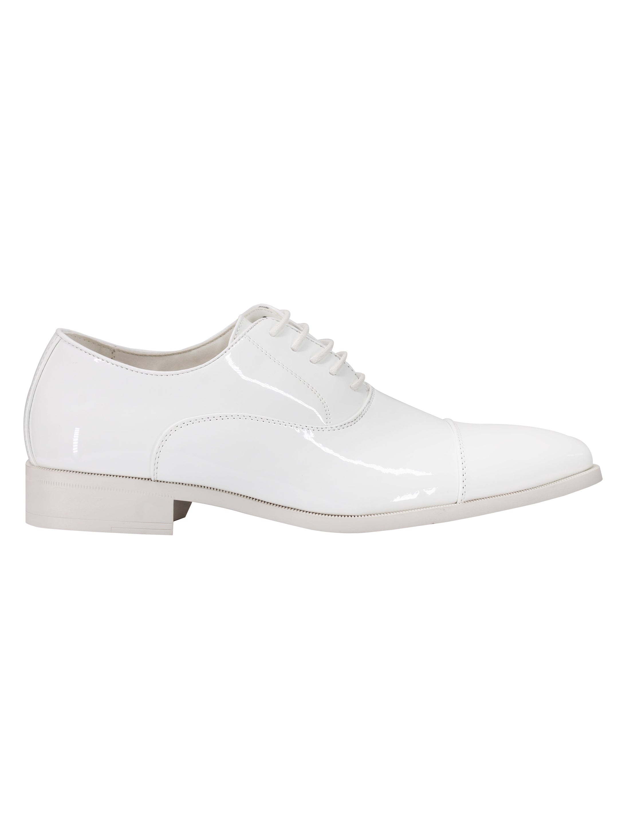 WHITE OXFORD LACEUP SHOES