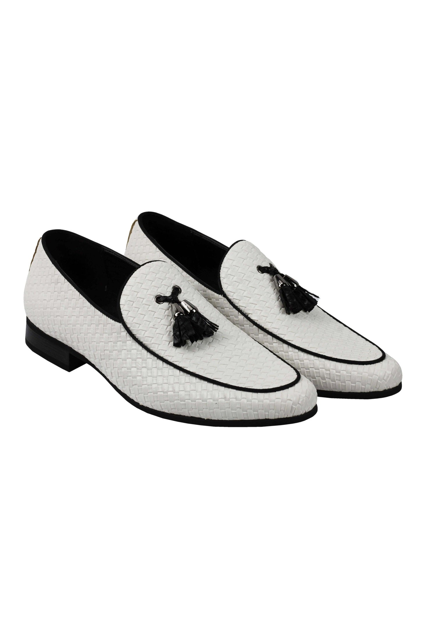 RETRO TASSEL MOCCASIN LOAFERS IN WHITE