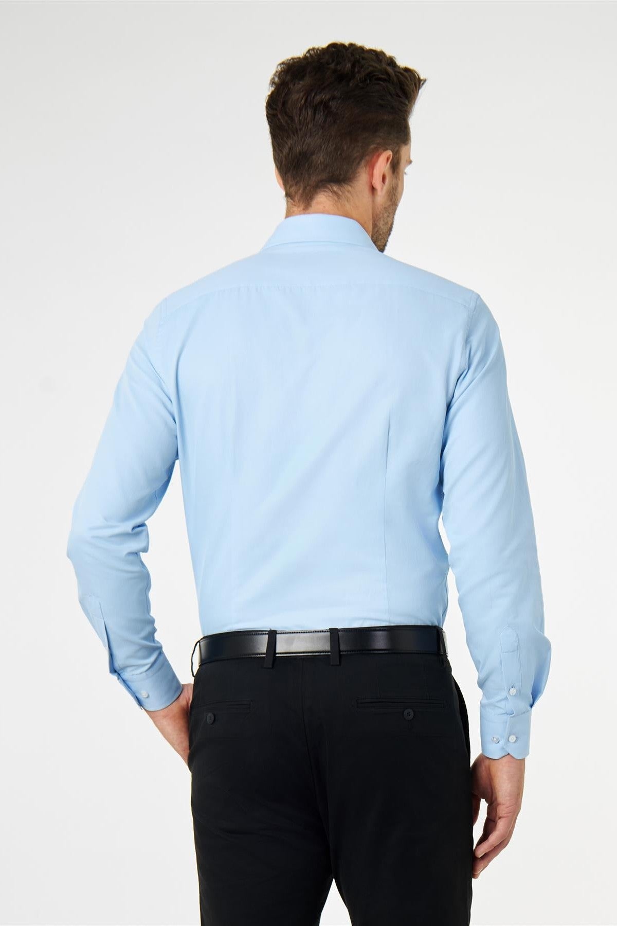 CLASSIC BLUE SINGLE CUFF TAILORED FIT SHIRT