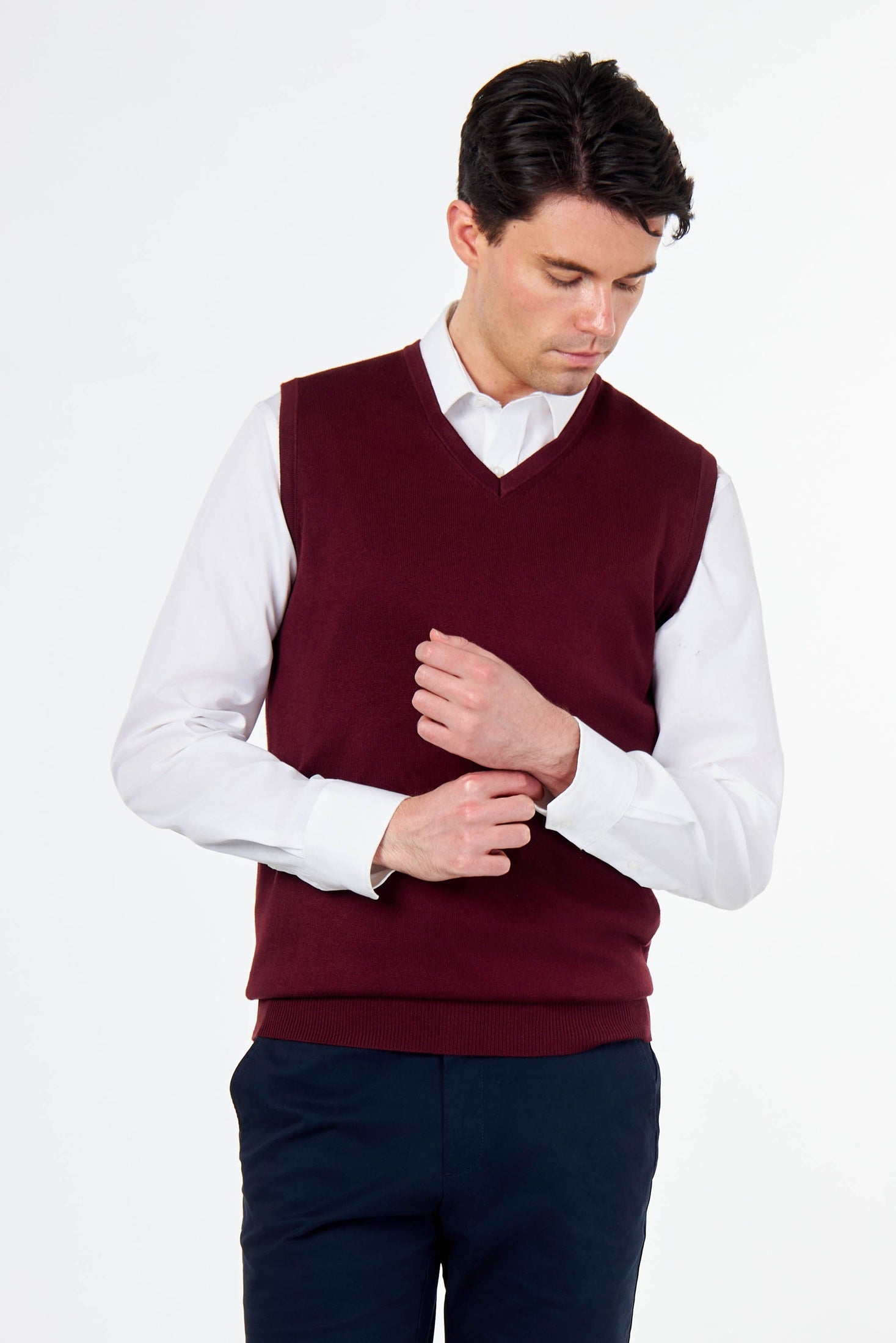 KNITTED COTTON MAROON SLEEVELESS JUMPER V-NECK VEST