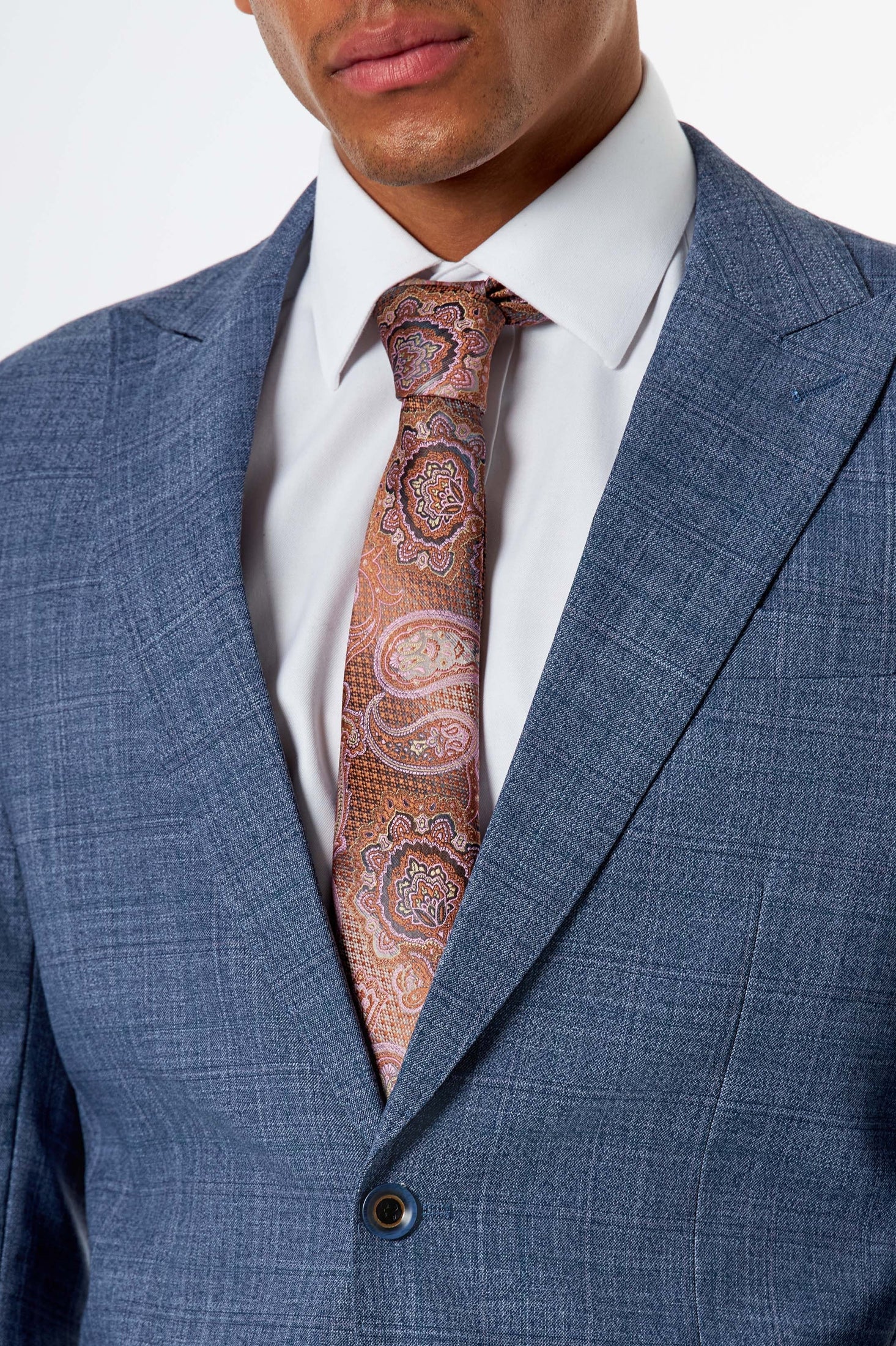 Kaiser Textured Peak Lapel Tailored Fit Suit