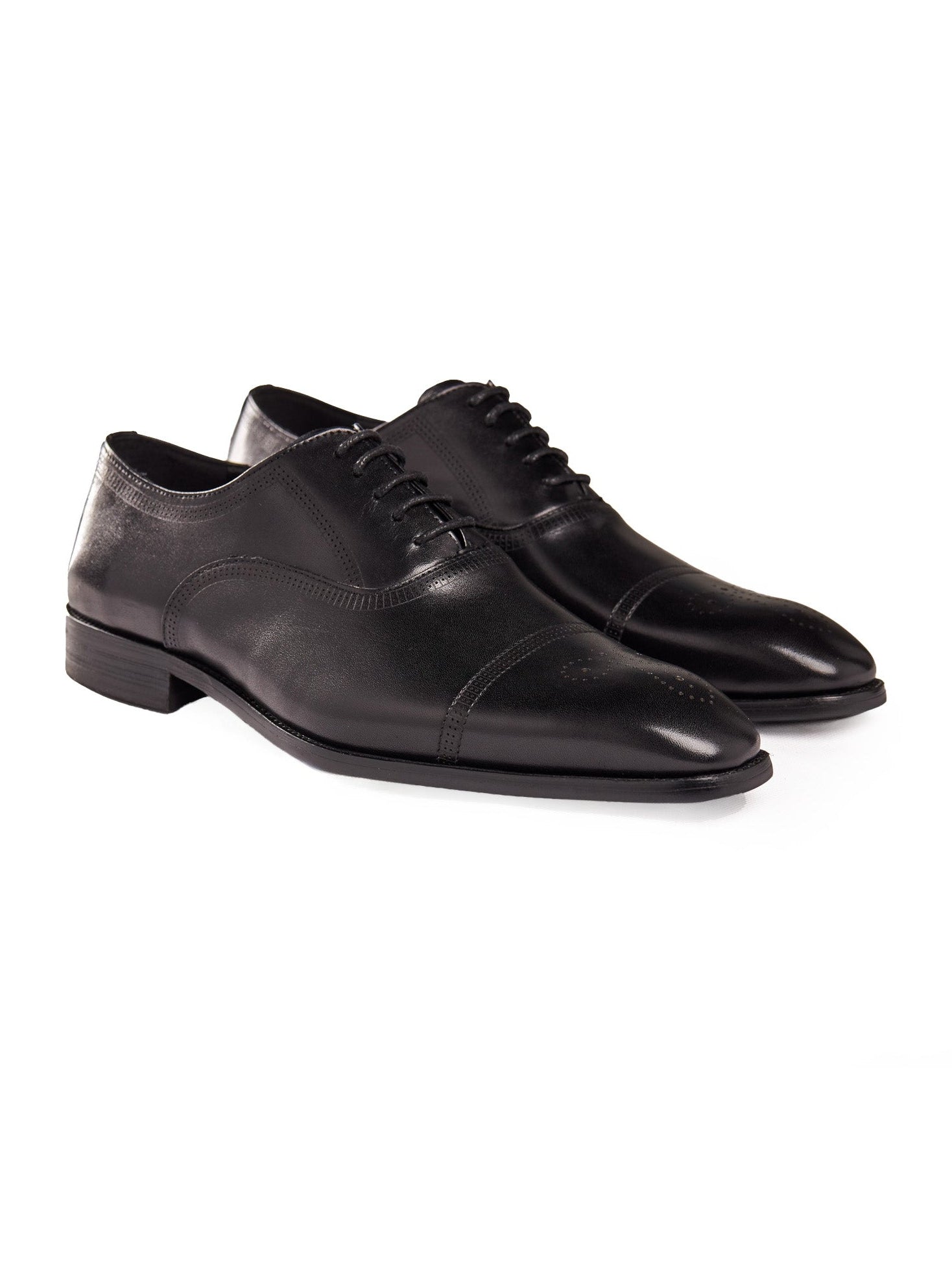 BLACK LEATHER OXFORD BROGUE SHOES