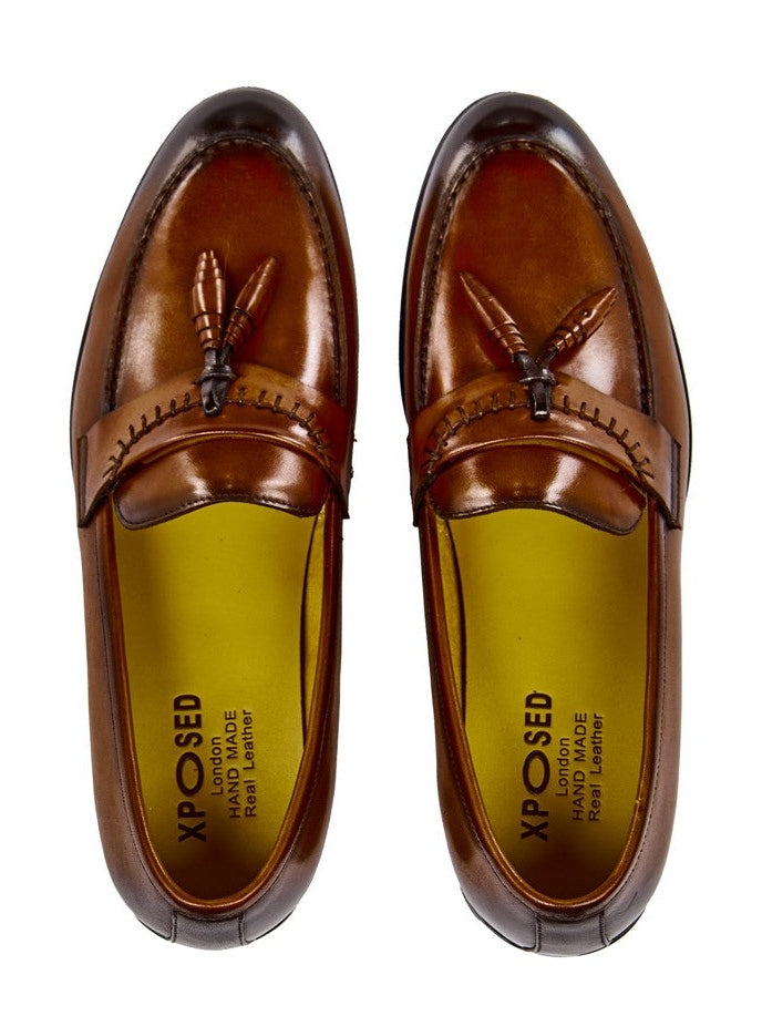 BRAUNE LEDER-LOAFERS MIT QUASTEN