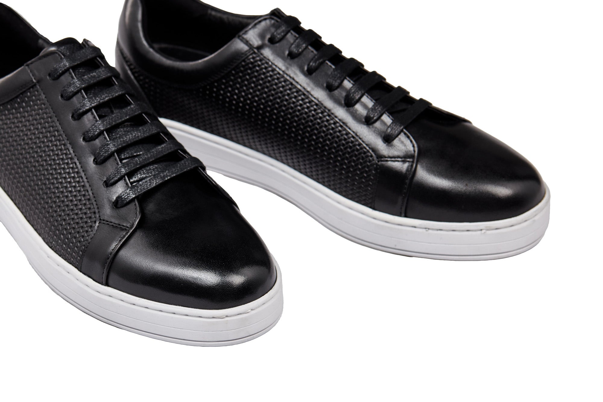 BLACK LEATHER SNEAKERS