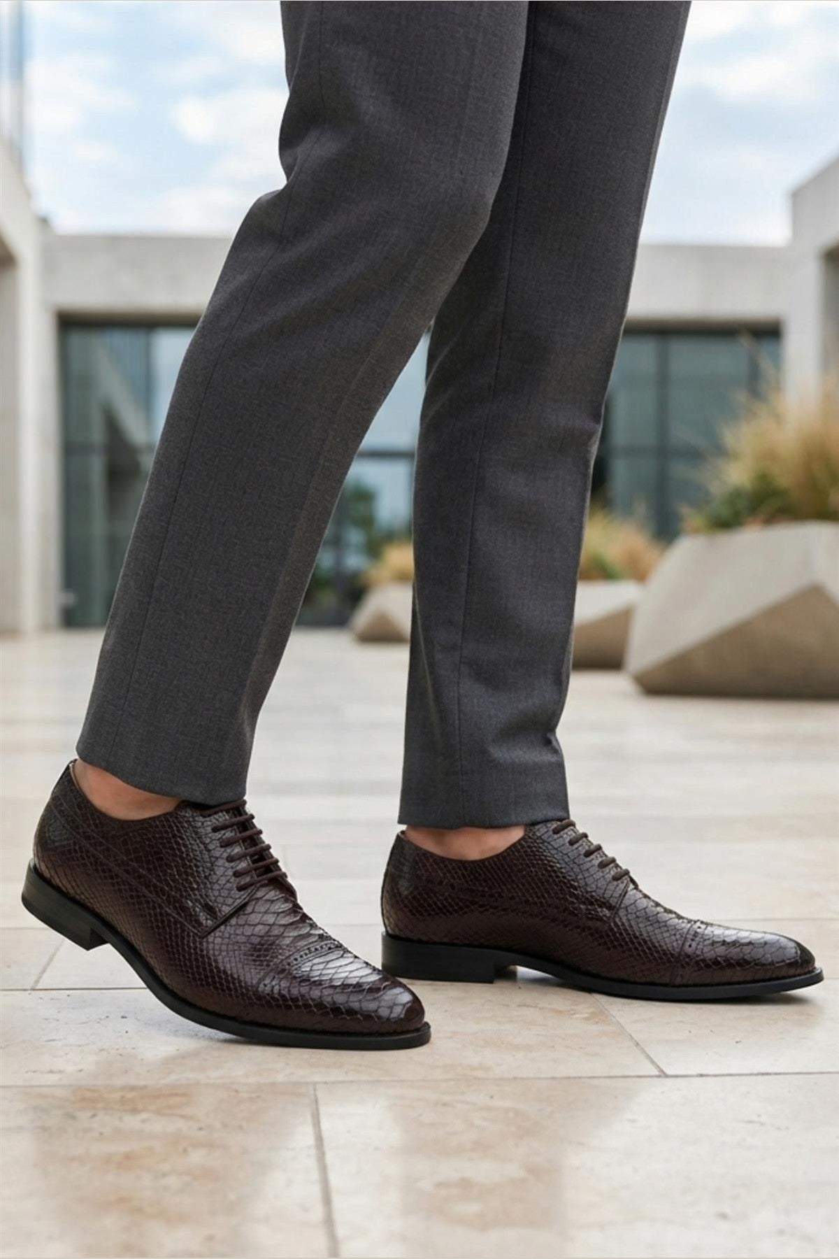 Men's Brown Printed Faux Leather Derby Dress Shoes