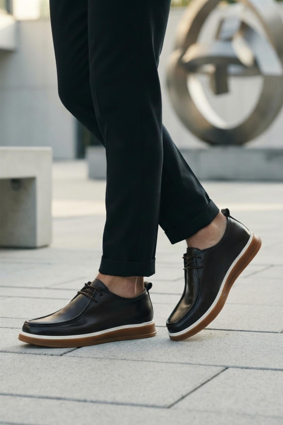 Men's Brown Faux Leather Apron Toe Moc-Toe Chukka Boots
