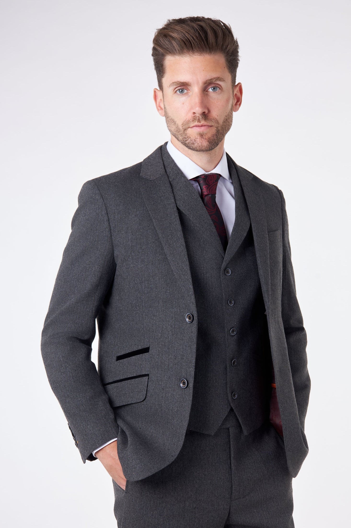 CALIX – Herringbone Tweed Tailored 3 Piece Suit
