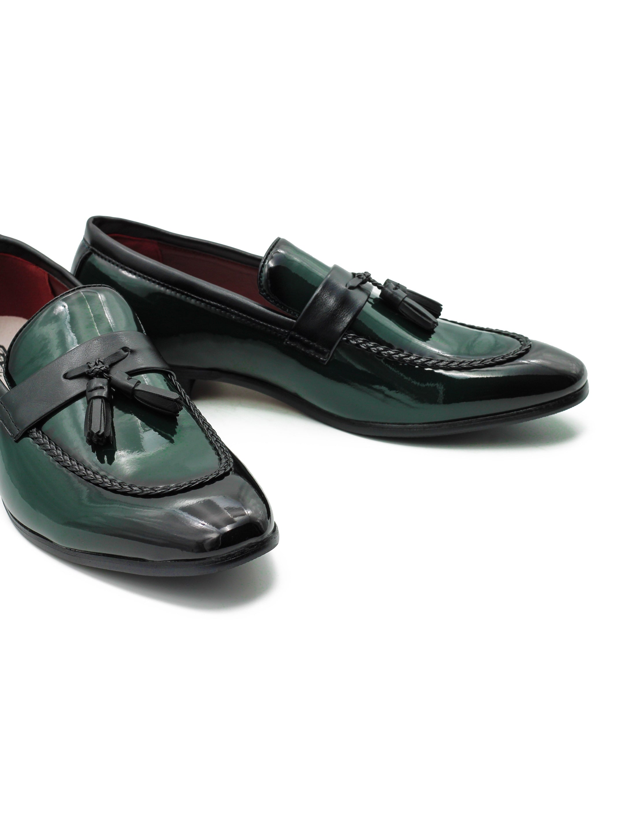 GREEN GLOSSY TASSEL LOAFERS