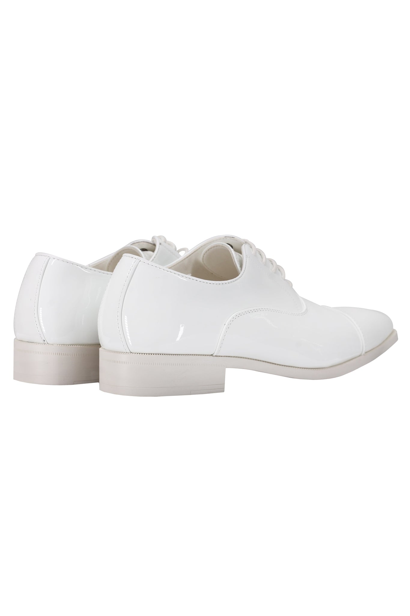 WHITE OXFORD LACEUP SHOES