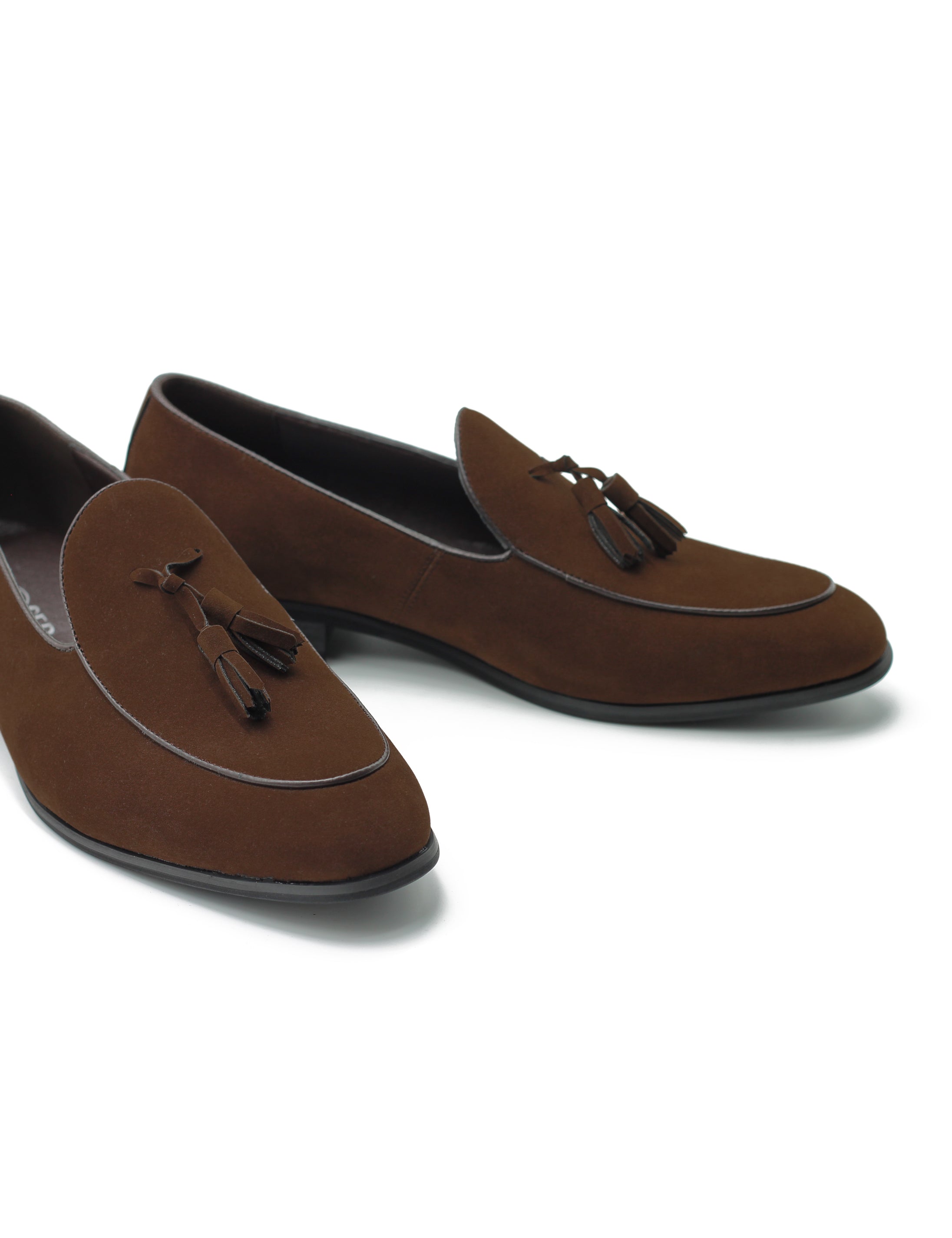 MOCASSINS À GLANDS EN DAIM