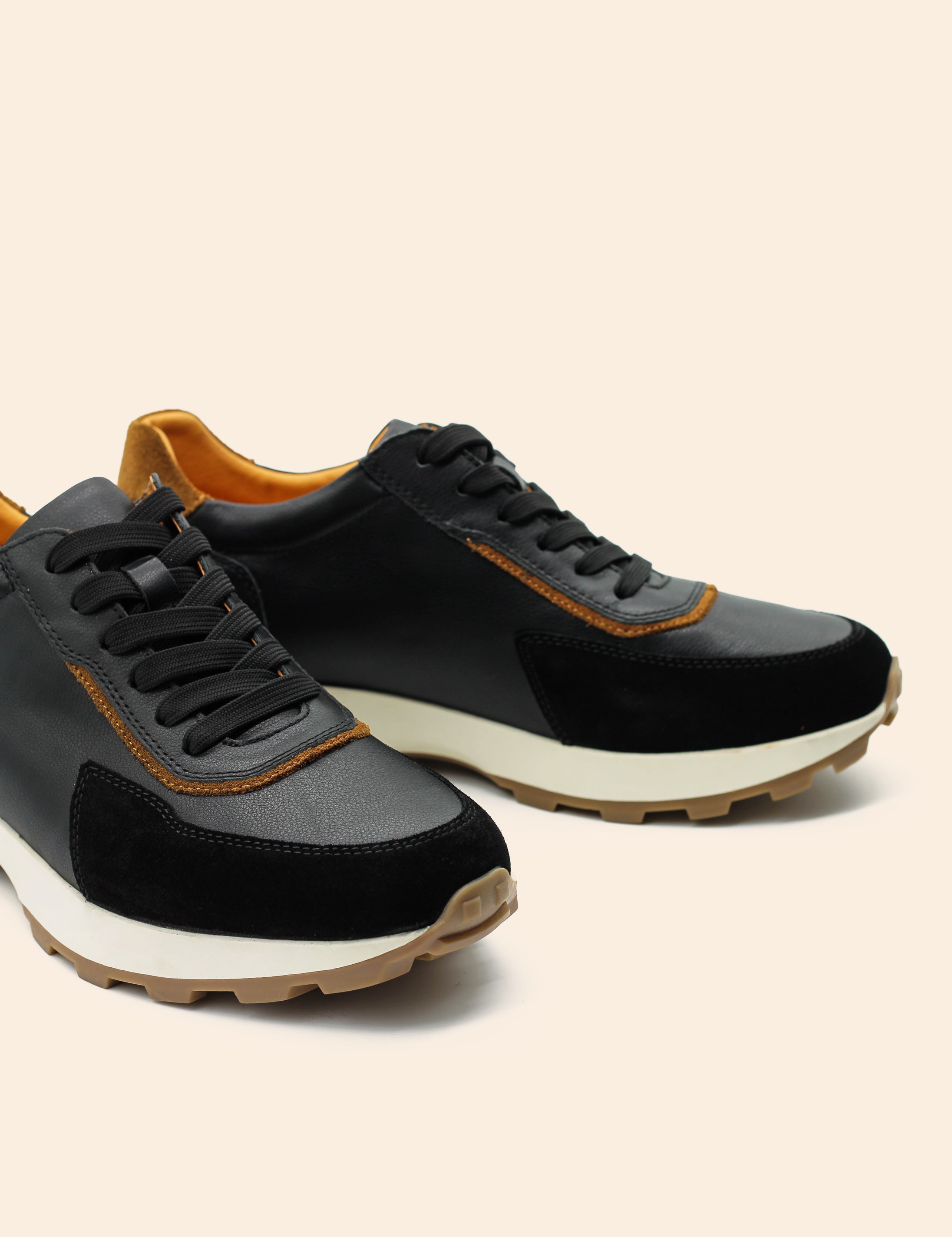 Men’s Real Leather & Suede Trainers in Black