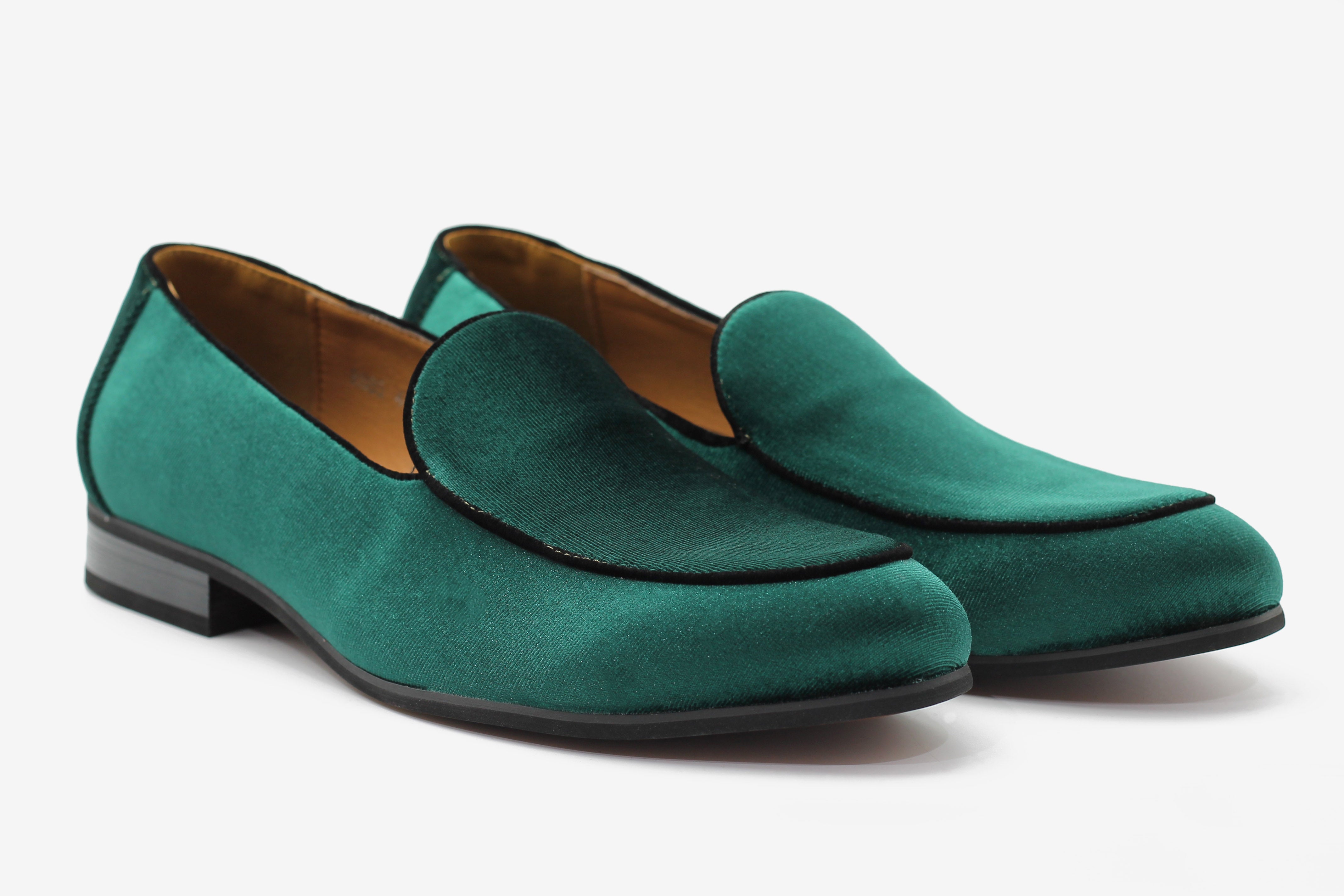 GREEN VELVET TUXEDO SLIPPERS