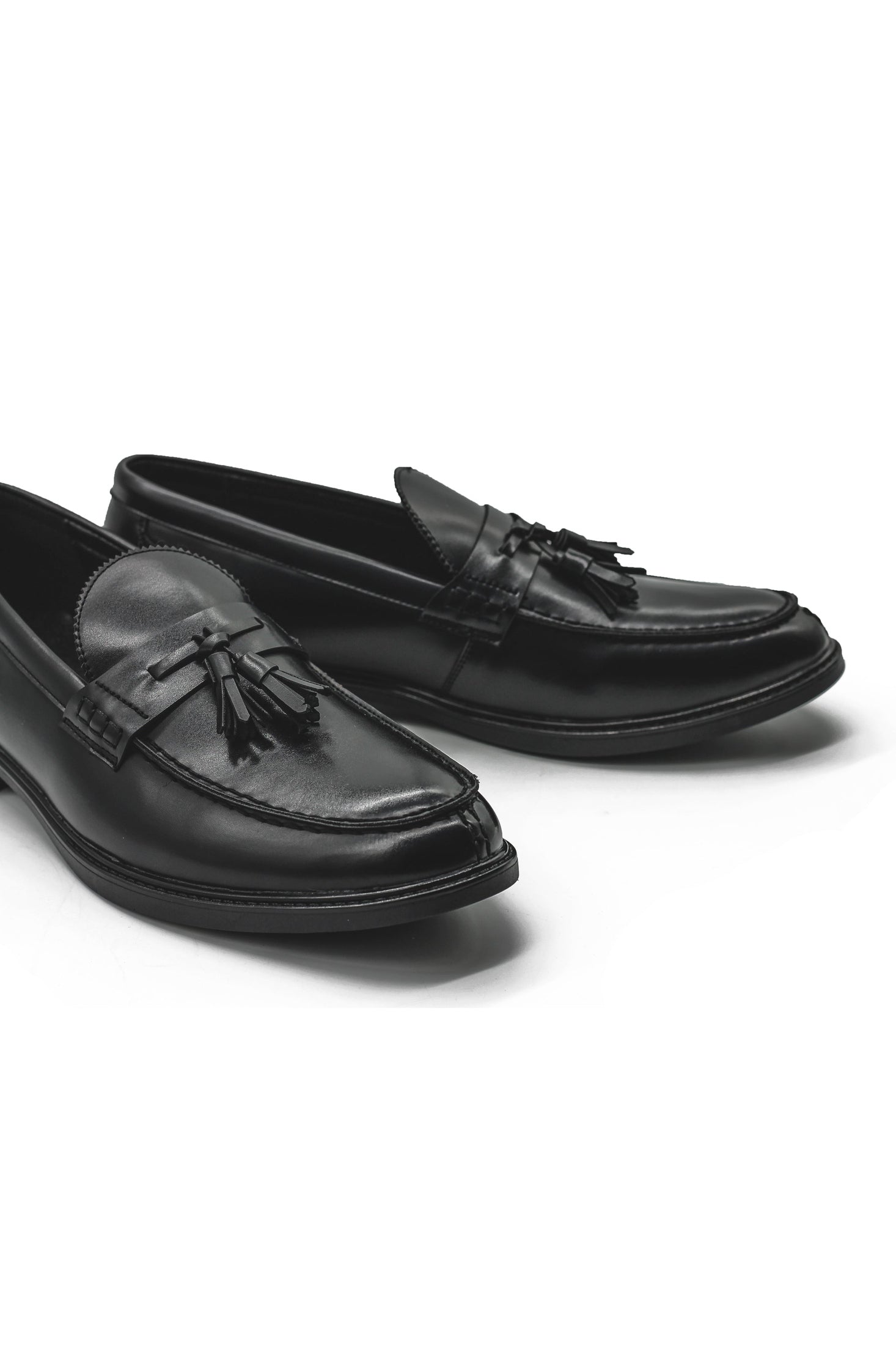 Men’s Black Faux Leather Retro Tassel Loafers