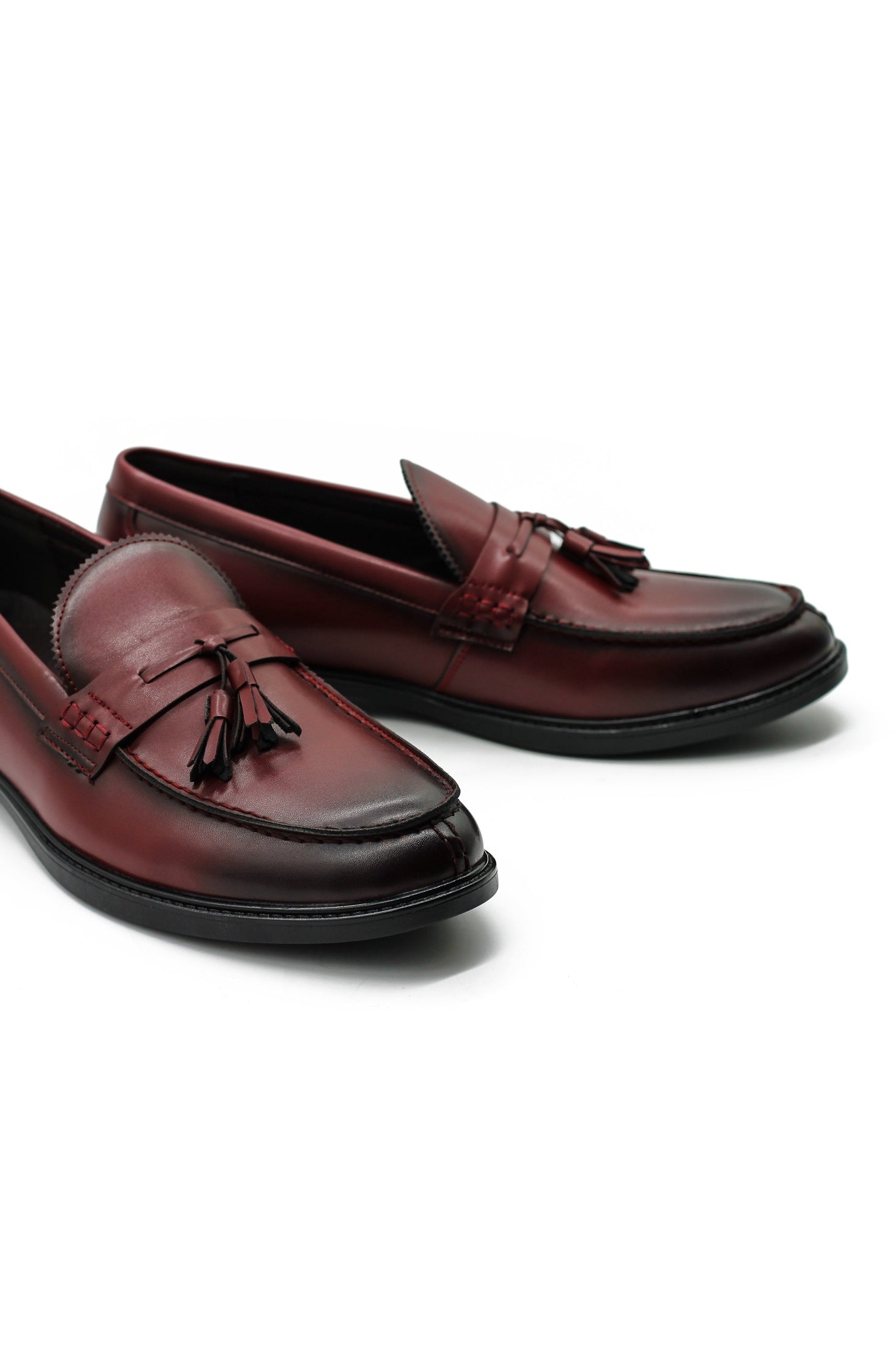Burgundy Faux Leather Tassel Loafers Retro Slip-On Dress Shoes
