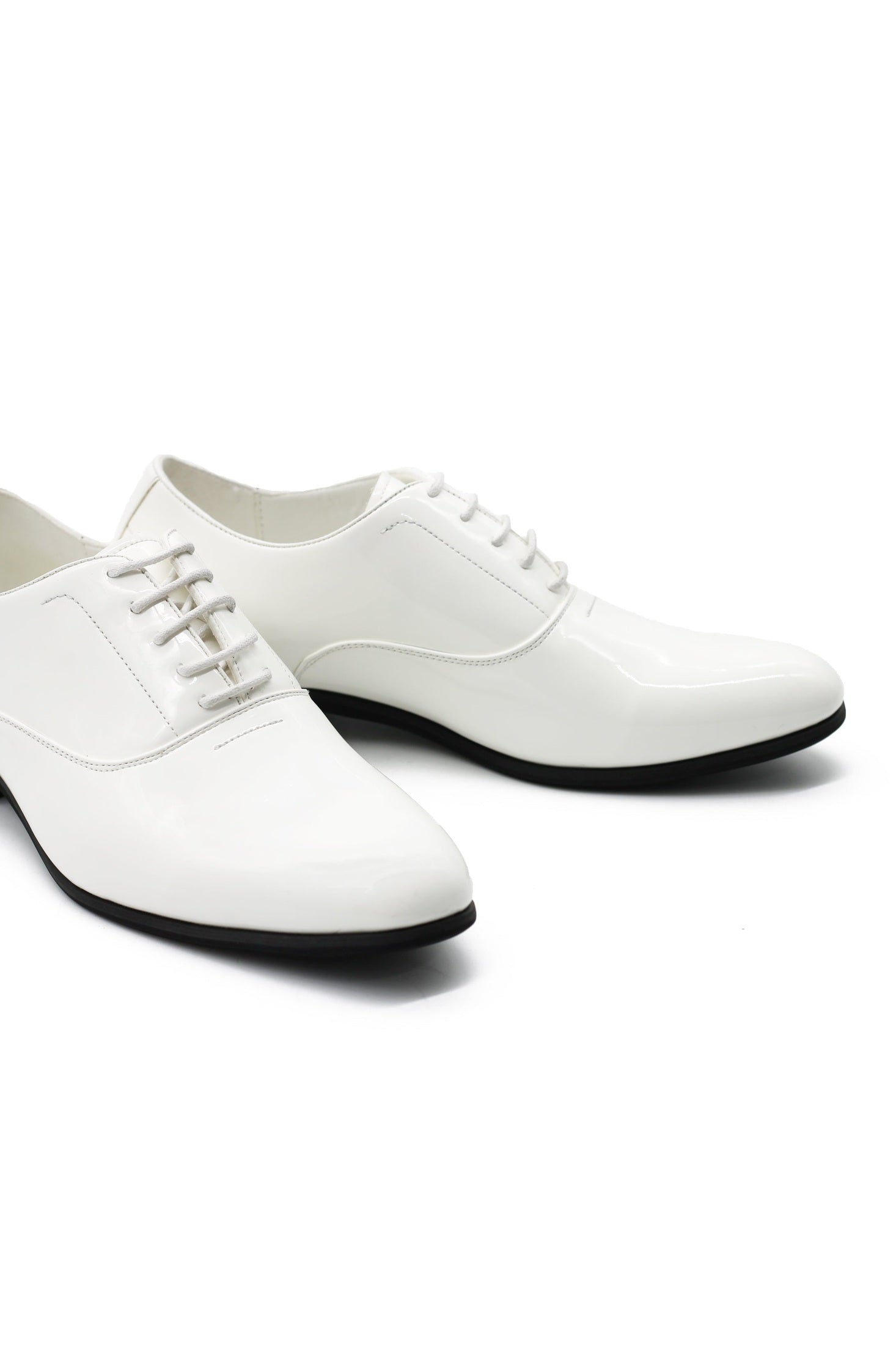 Glossy - Classic Lace Up