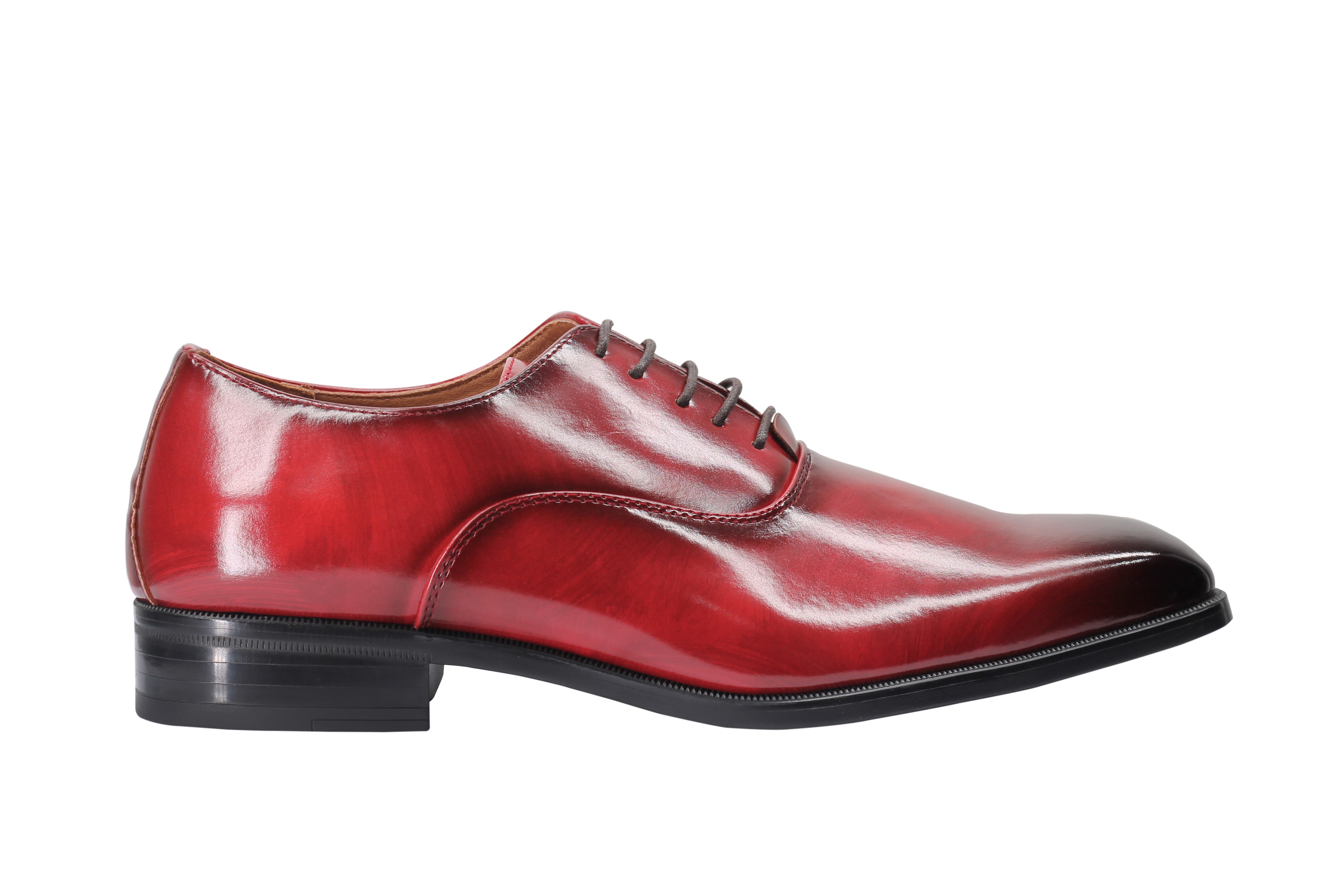 POLISHED OXFORD LACEUP SHOES