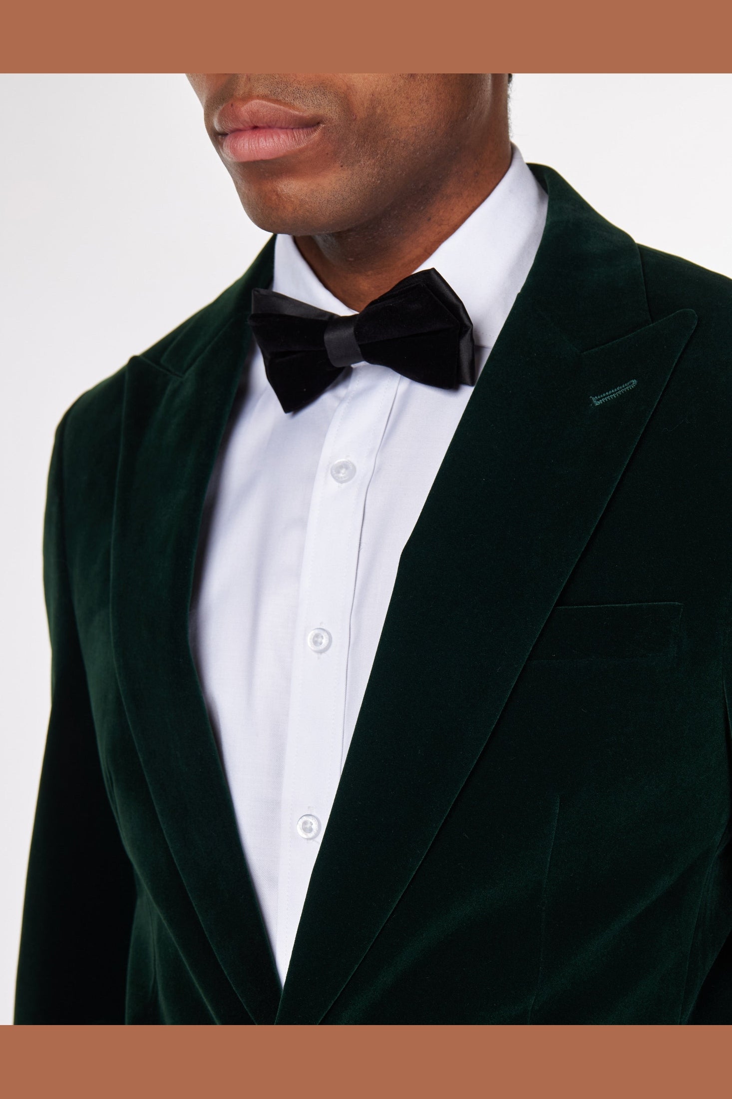 STAN – GREEN VELVET TUXEDO SMOKING JACKET