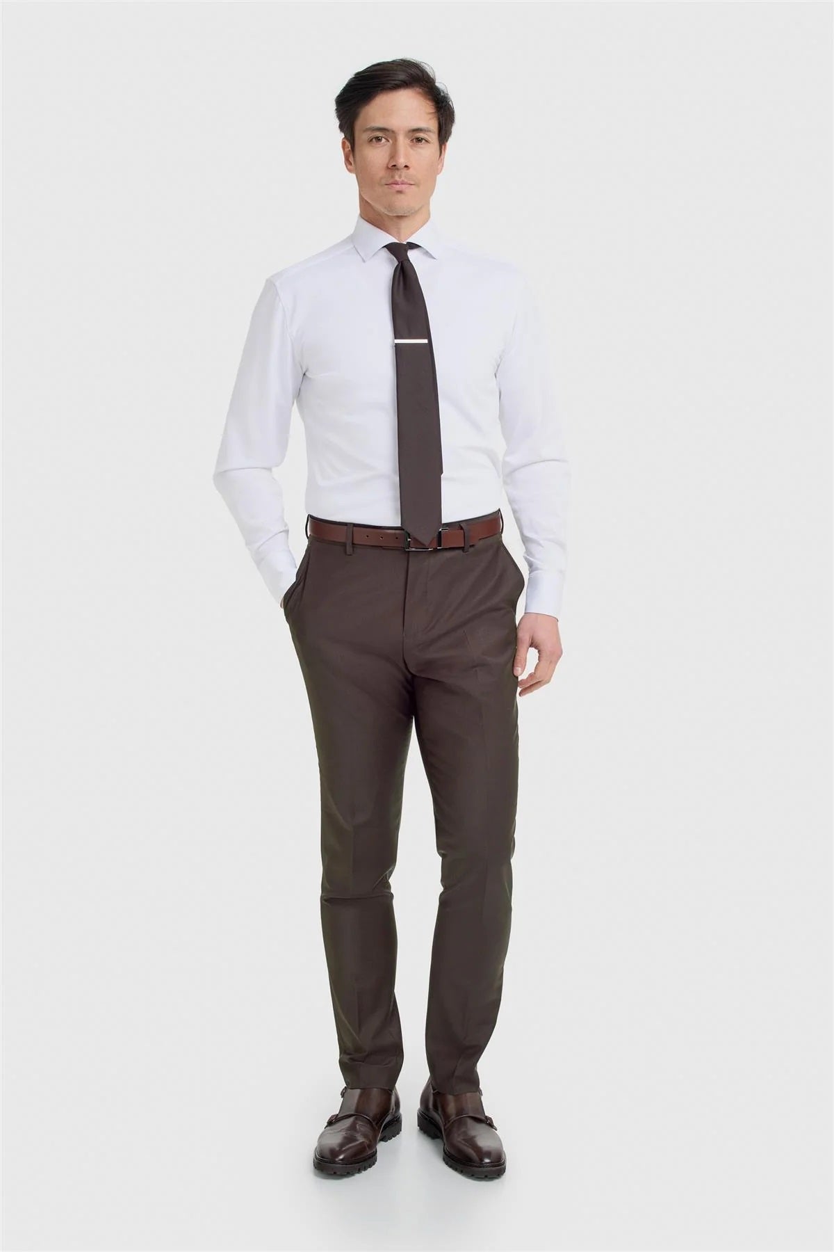 Cavani Bond Auburn Men’s Wool Blend 3 Piece Tailored Suit