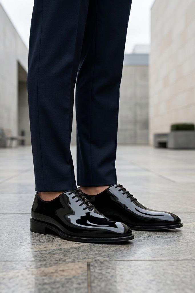 MIRO 1 Men’s Black Hi-Shine Patent Leather Wholecut Oxford Shoes