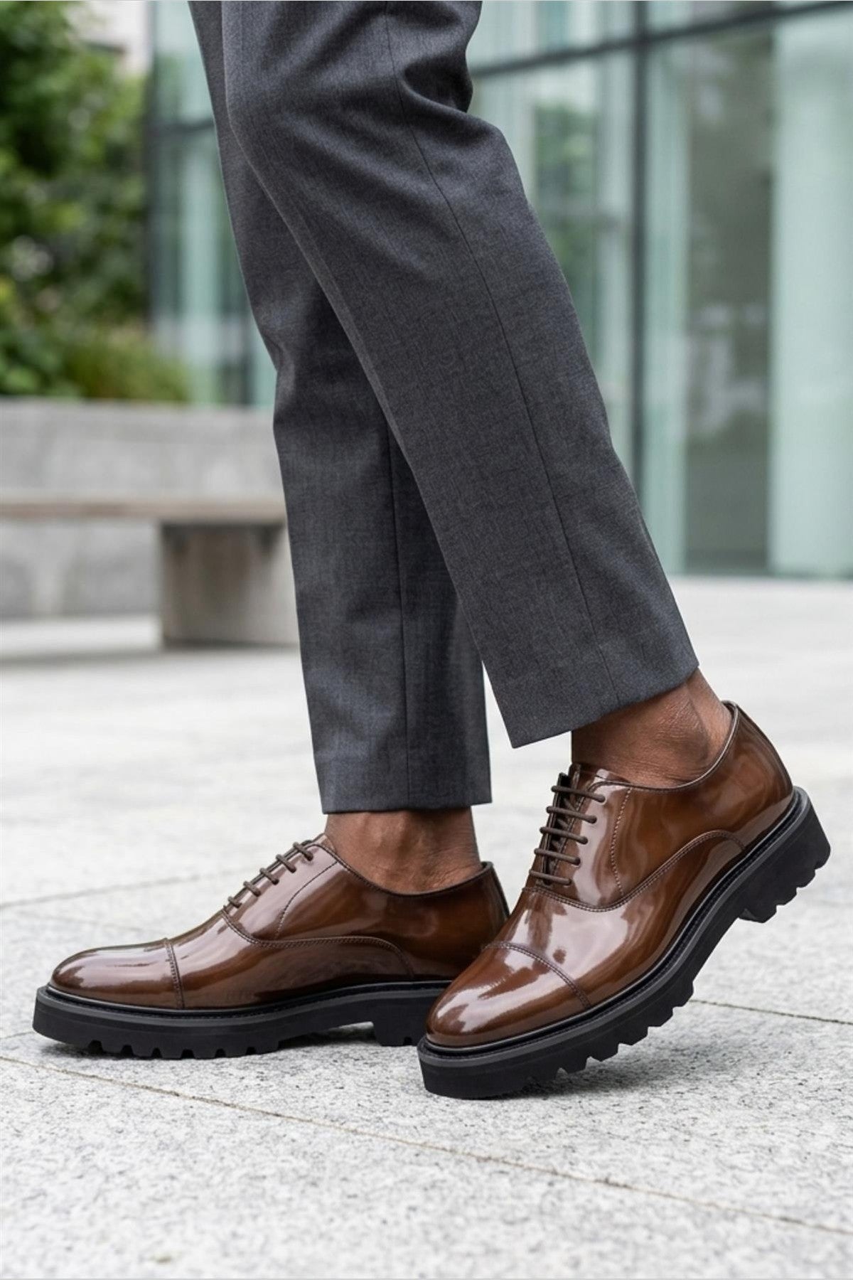 BROWN POLISHED LEATHER OXFORD SHOES – LUG SOLE