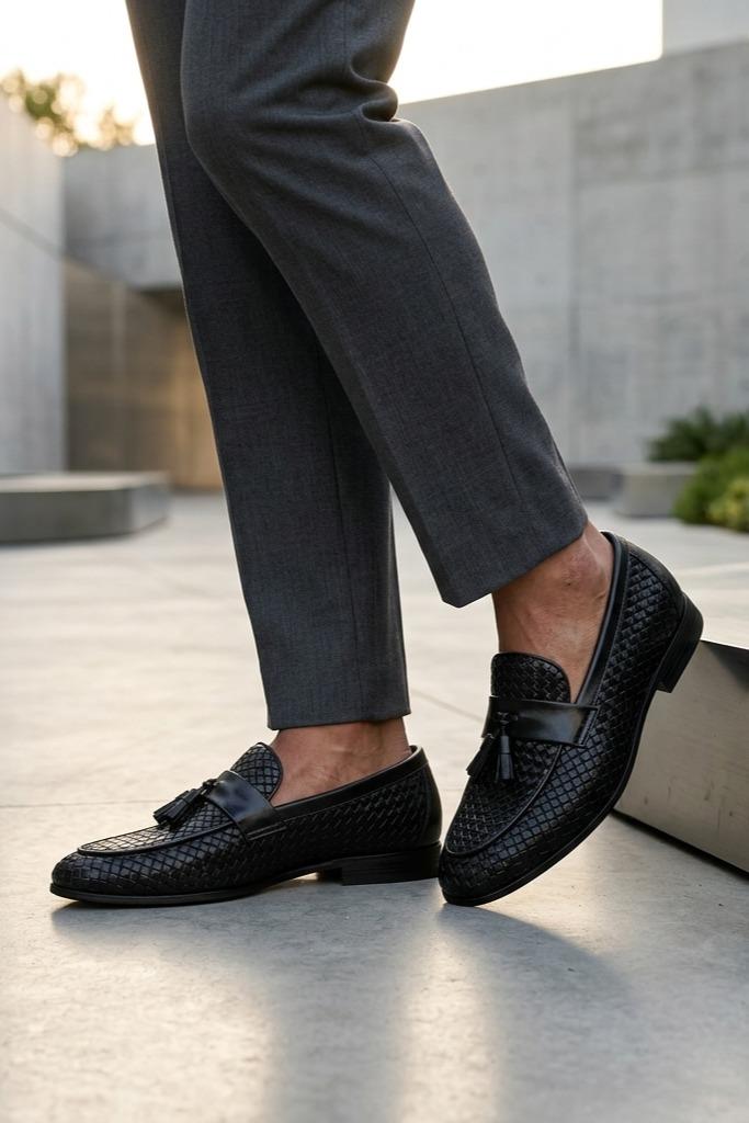 DIVO Men’s Black Handmade Woven Leather Tassel Loafers