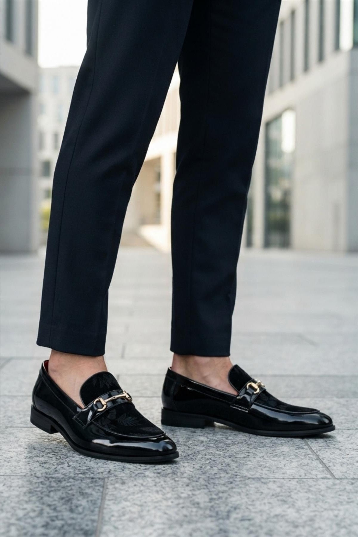 Men's Black Floral Velvet Patent Snaffle Dress Loafers