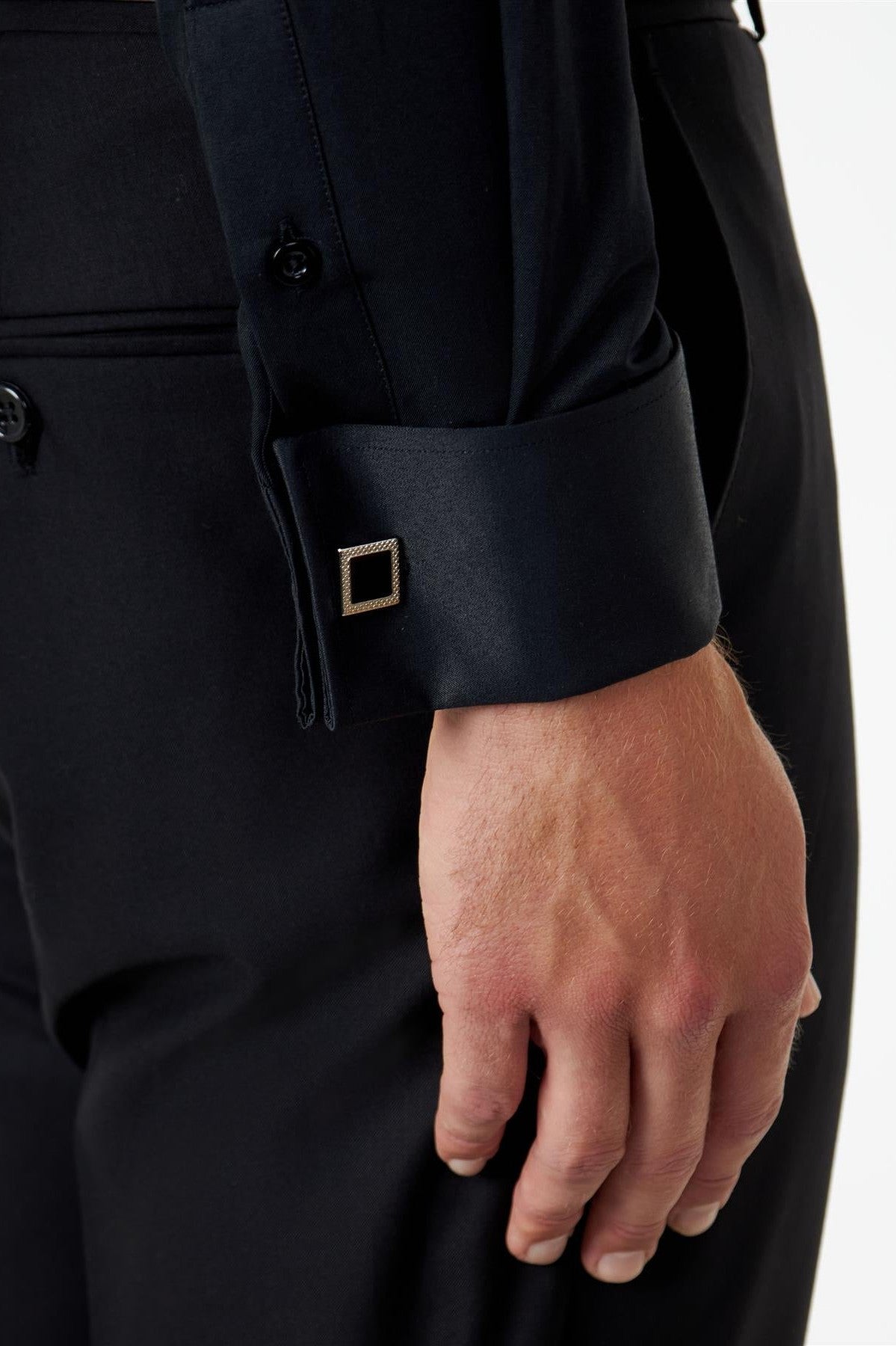 CLASSIC BLACK DOUBLE CUFF TAILORED FIT SHIRT