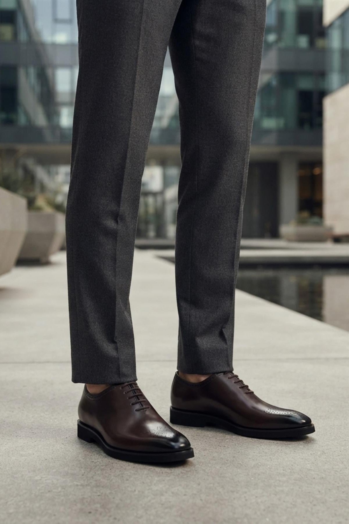 Men's Brown Faux Leather Whole-Cut Oxford Brogue Shoes