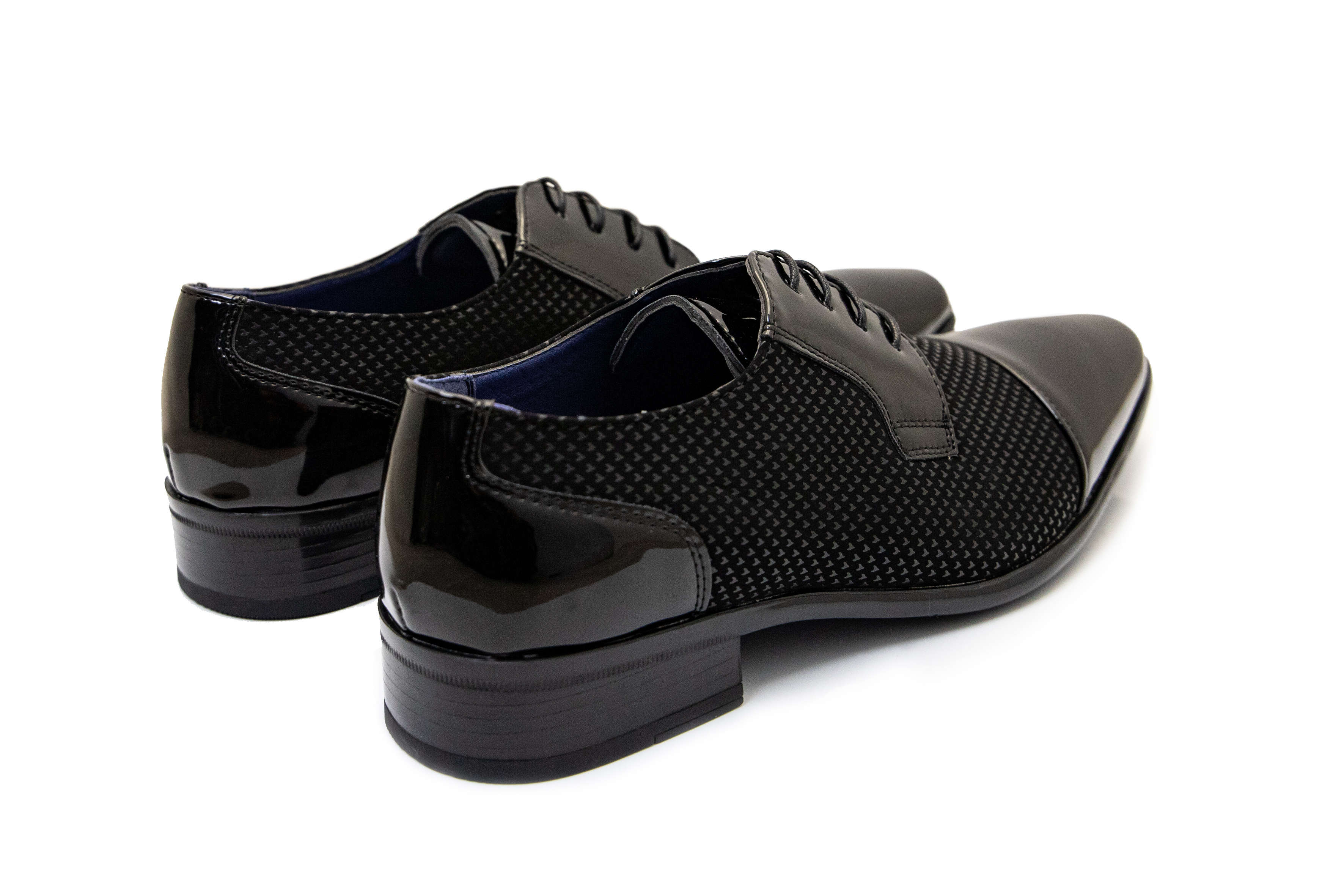 PATENT LEATHER LACE UP SHOES IN TWO TONE