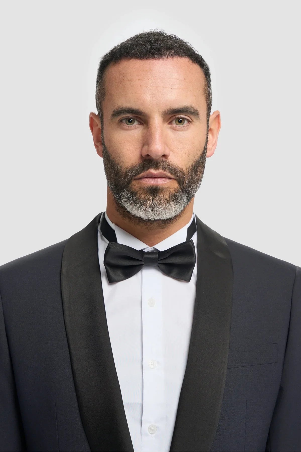 Aspen Midnight Navy Single Breasted Wool Blend 4-Piece Tuxedo Suit Bundle