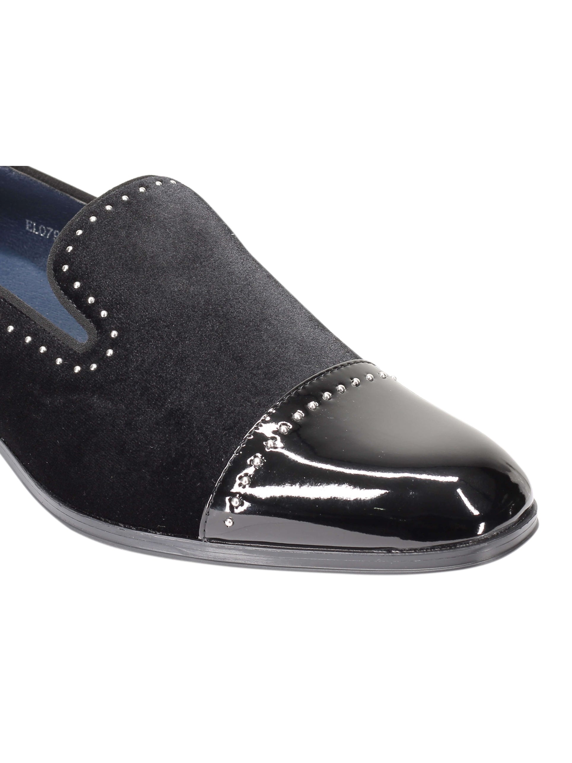 MOCASSINS EN VELOURS À BOUT BRILLANT ET POIS EN MÉTAL ARGENT