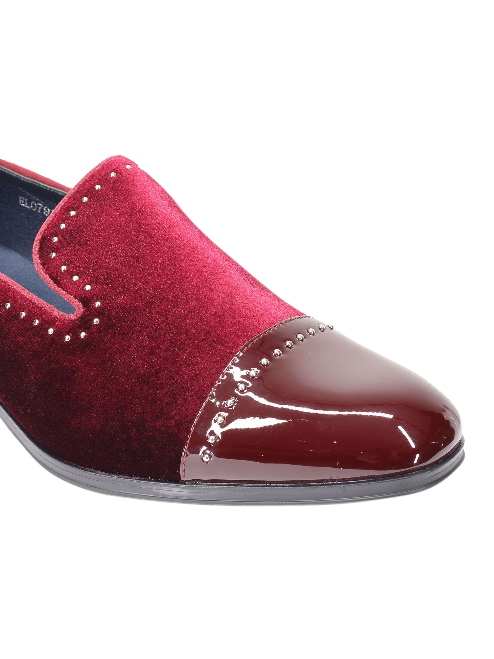MOCASSINS EN VELOURS À BOUT BRILLANT ET POIS EN MÉTAL ARGENT