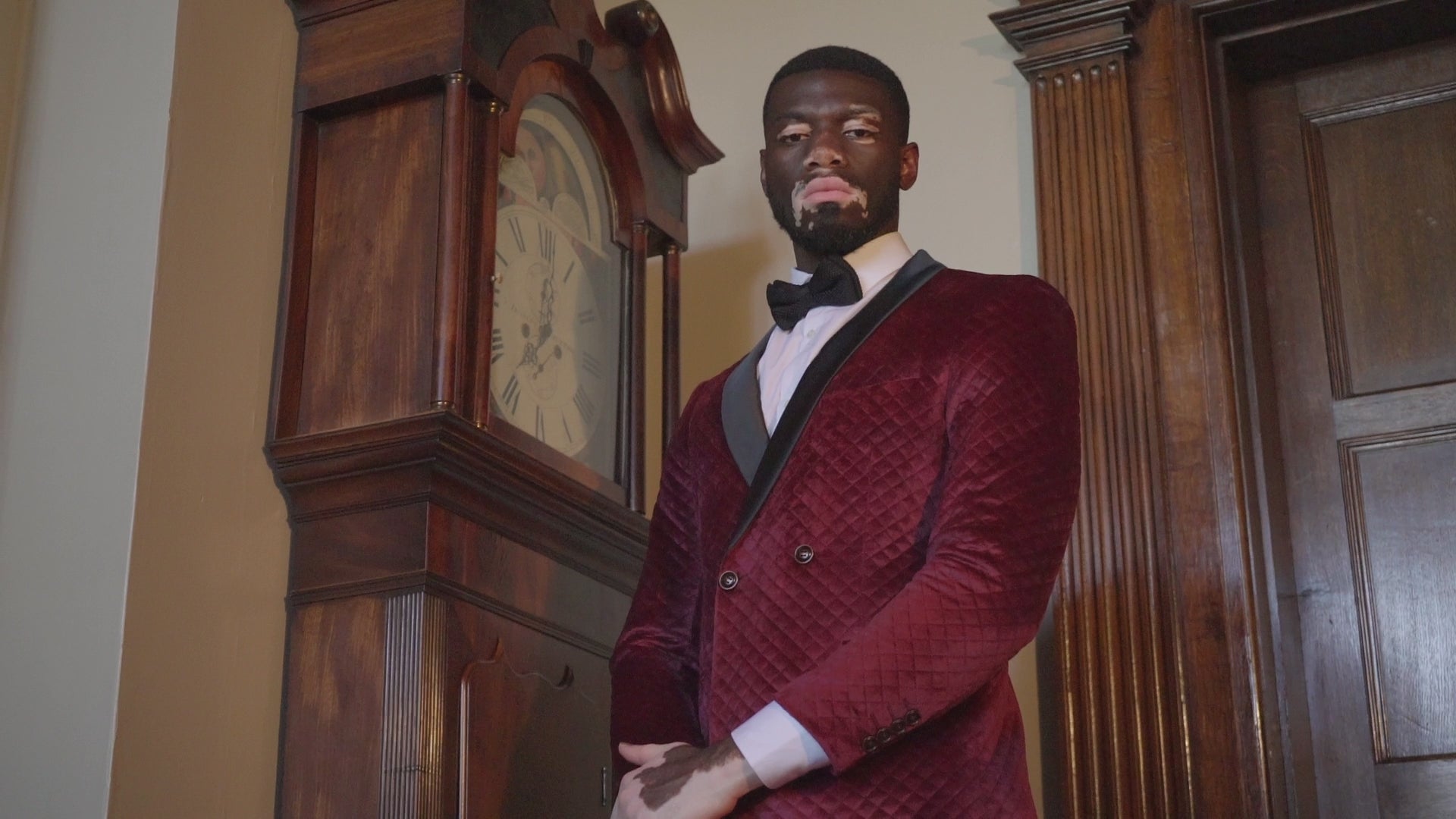 RHOM -Veste de smoking en velours matelassé bordeaux à double boutonnage